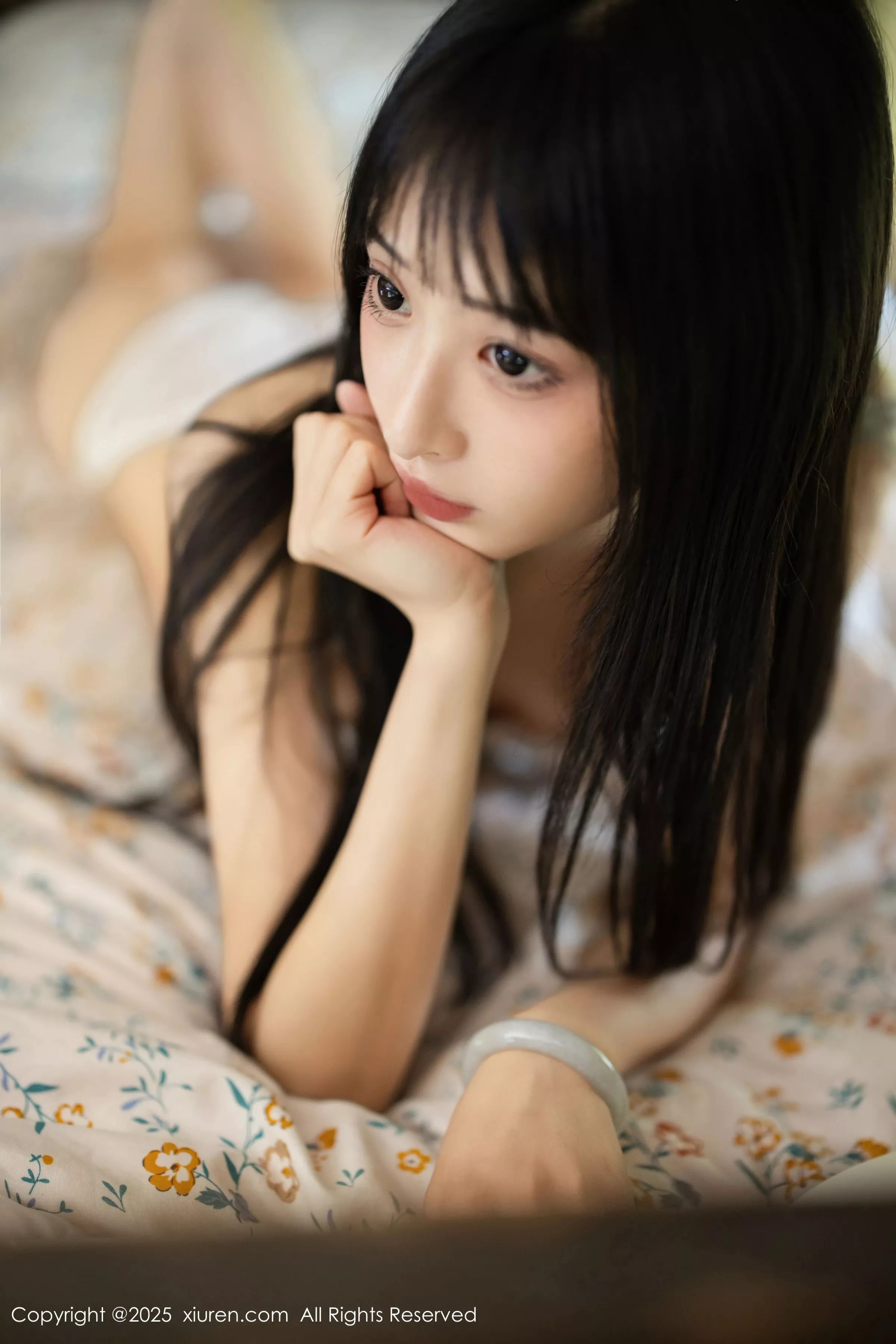   [XiuRen]高清写真图 2025.04.29 No.10215 茂木希子 性感红裙第66张图片