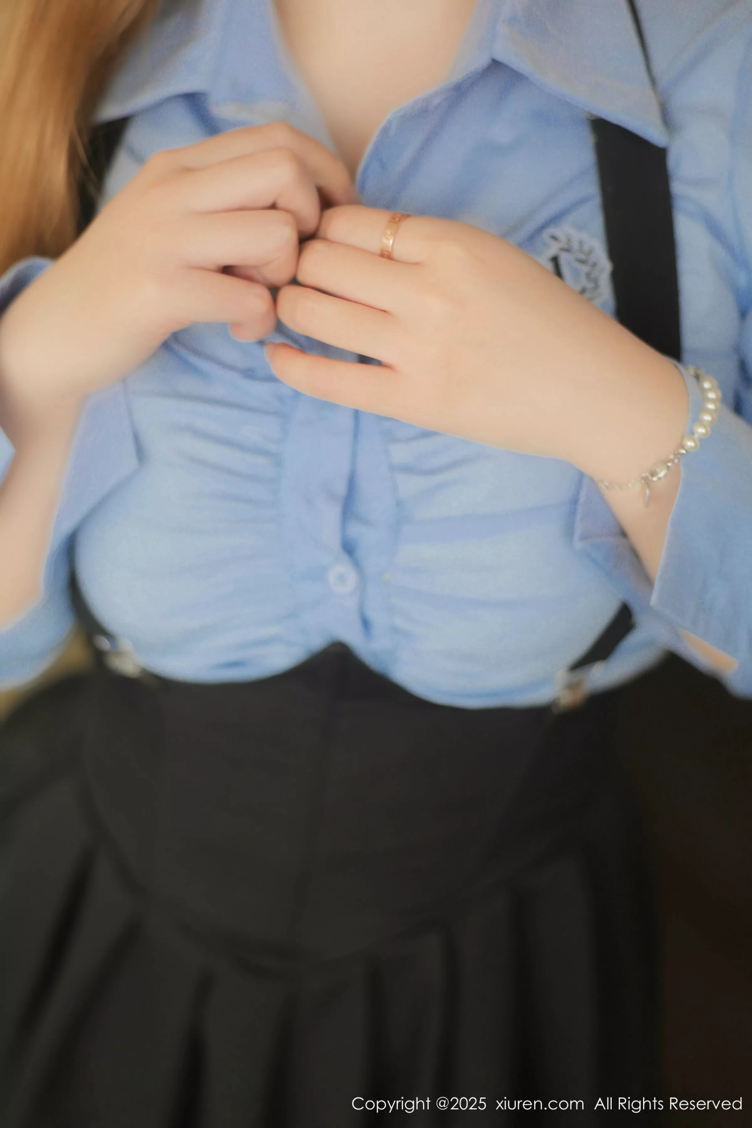   [XiuRen]高清写真图 2025.04.30 No.10224 M麦当劳 性感学生装第4张图片