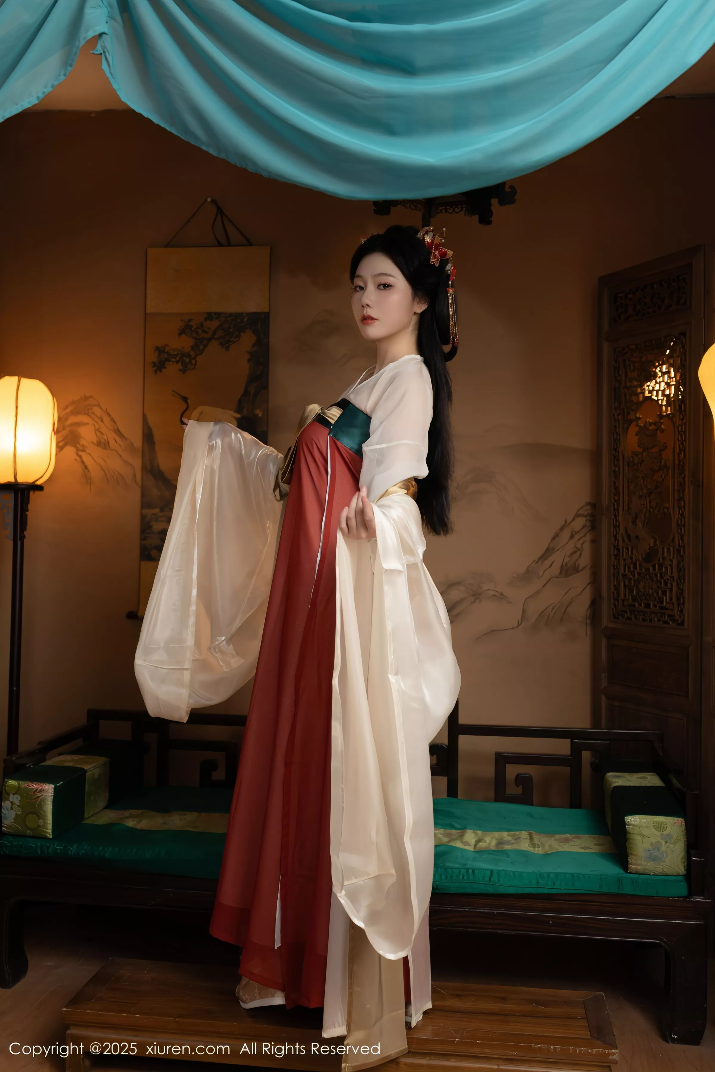   [XiuRen]高清写真图 2025.04.29 No.10223 陆萱萱 性感古装第24张图片