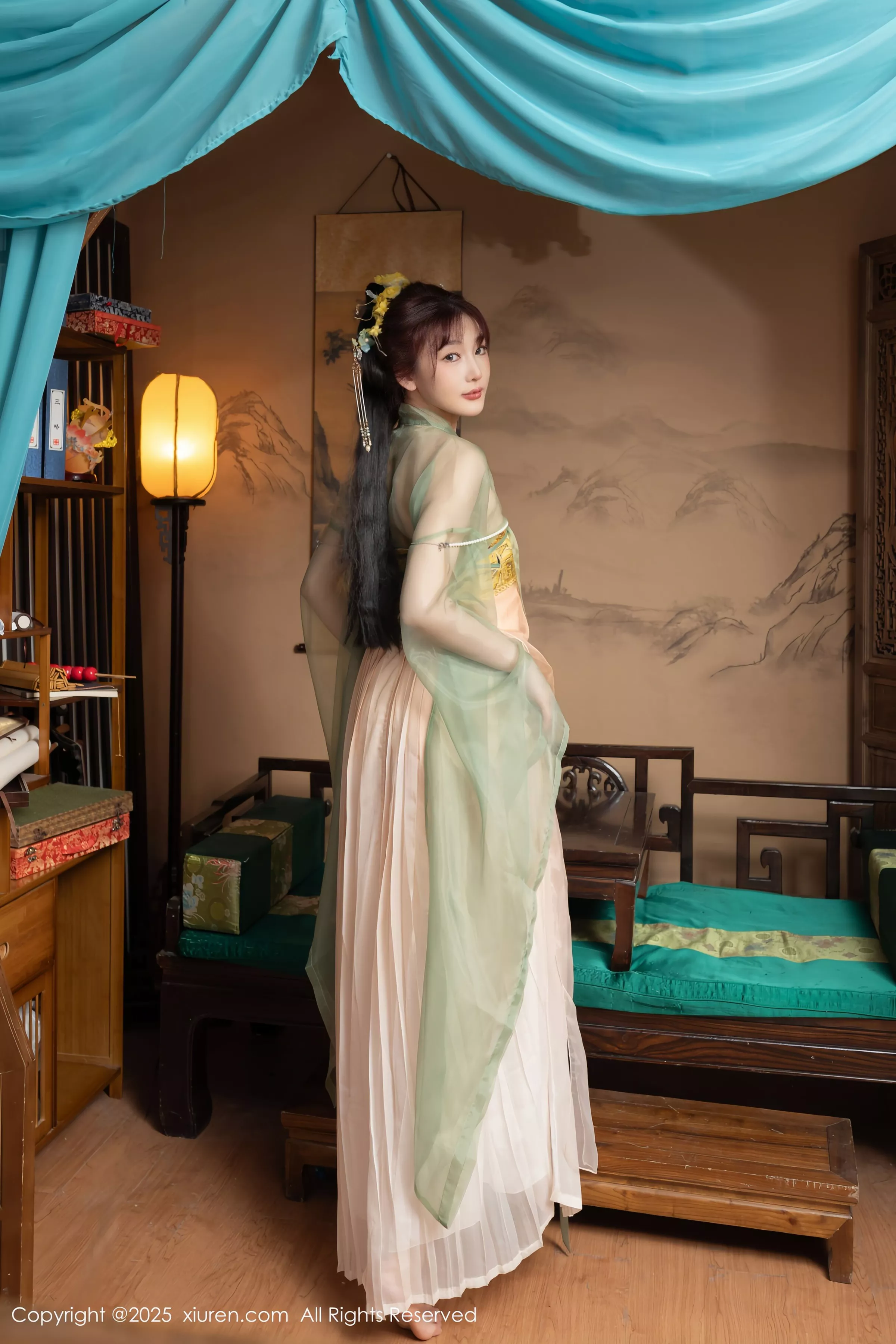   [XiuRen]高清写真图 2025.04.29 No.10223 陆萱萱 性感古装第36张图片