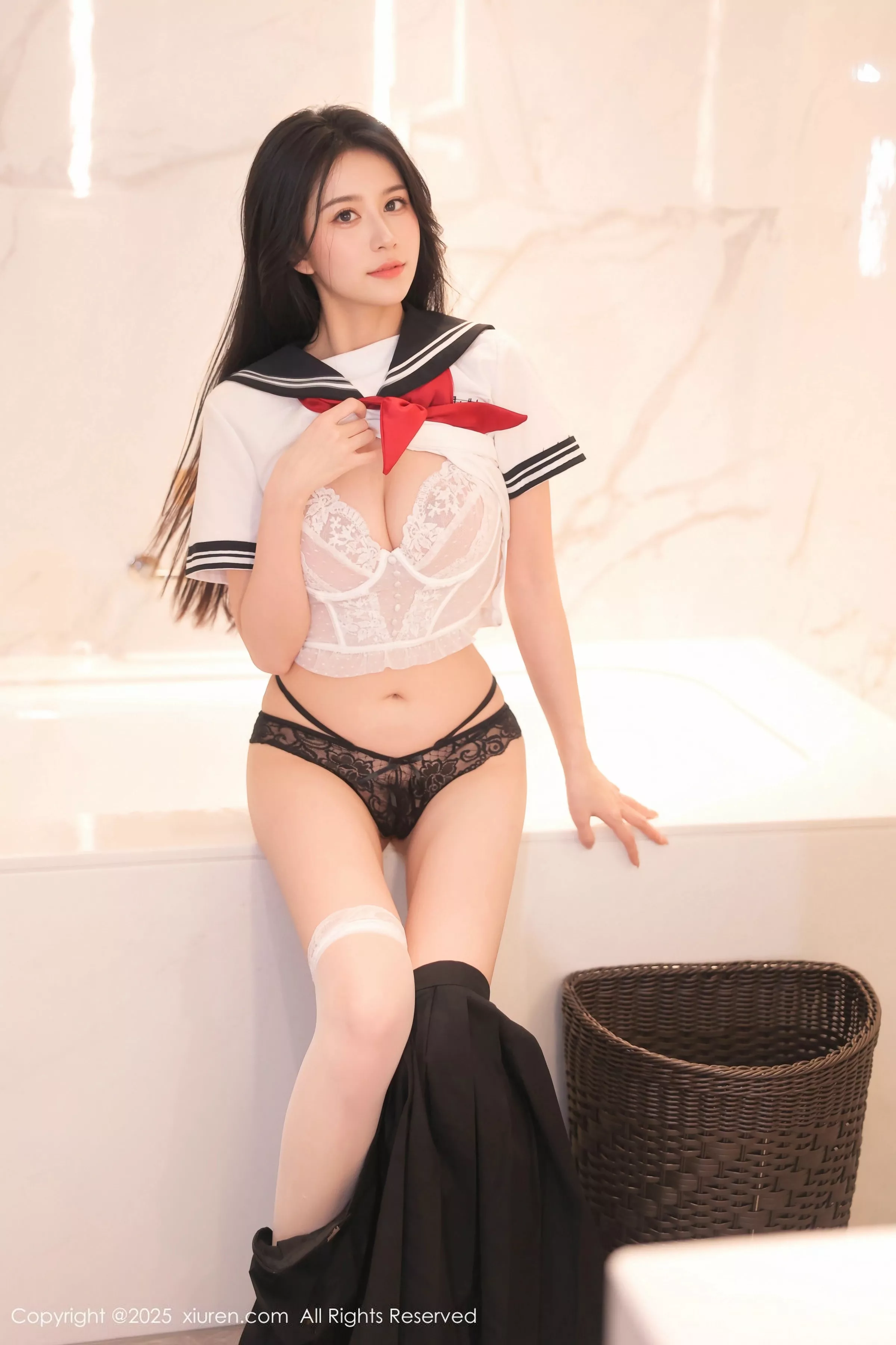   [XiuRen]高清写真图 2025.05.06 No.10234 shelly诗莉吖 白色丝袜第33张图片