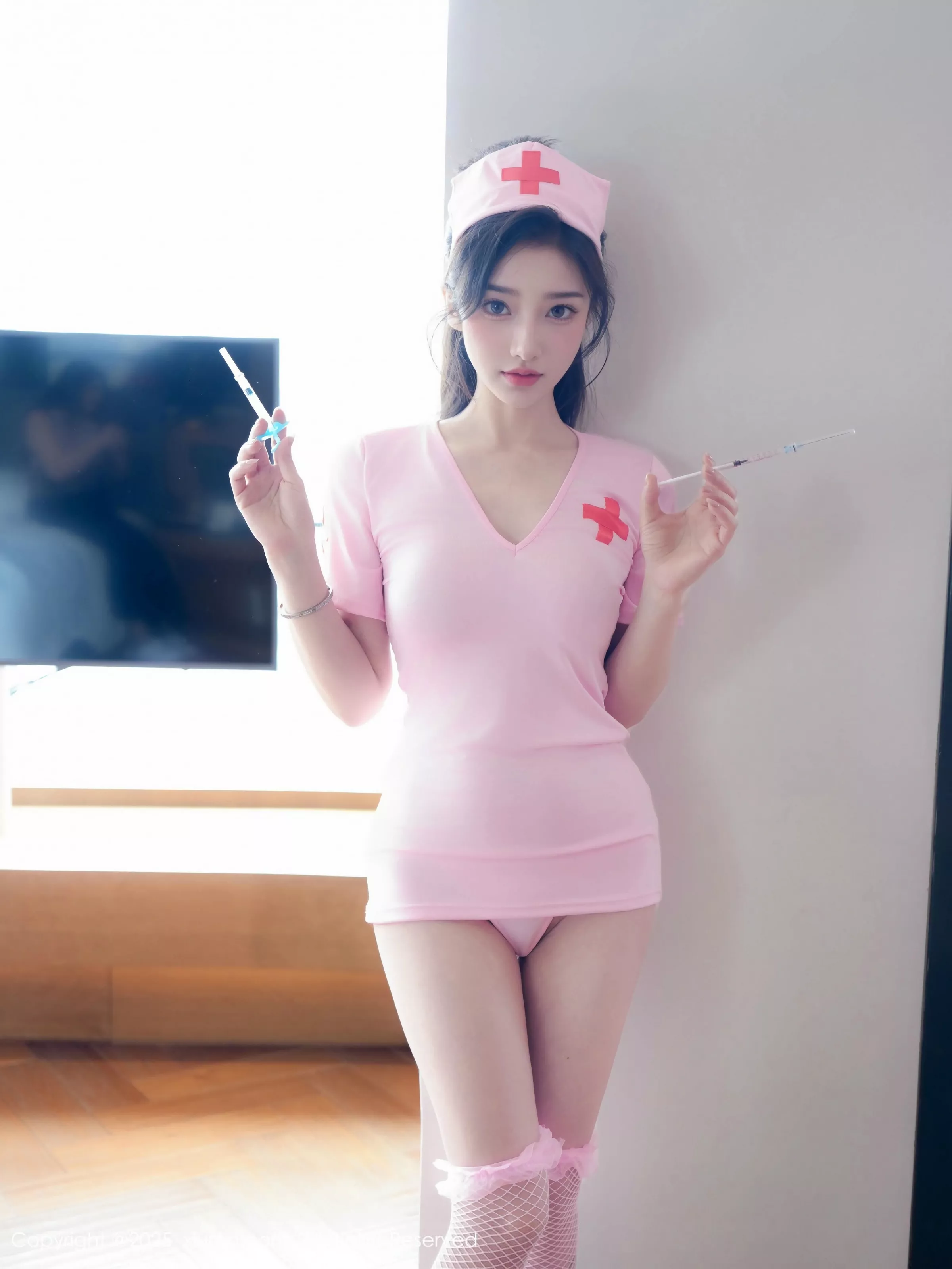   [XiuRen]高清写真图 2025.05.14 No.10275 Annie_baby 粉色丝袜第11张图片