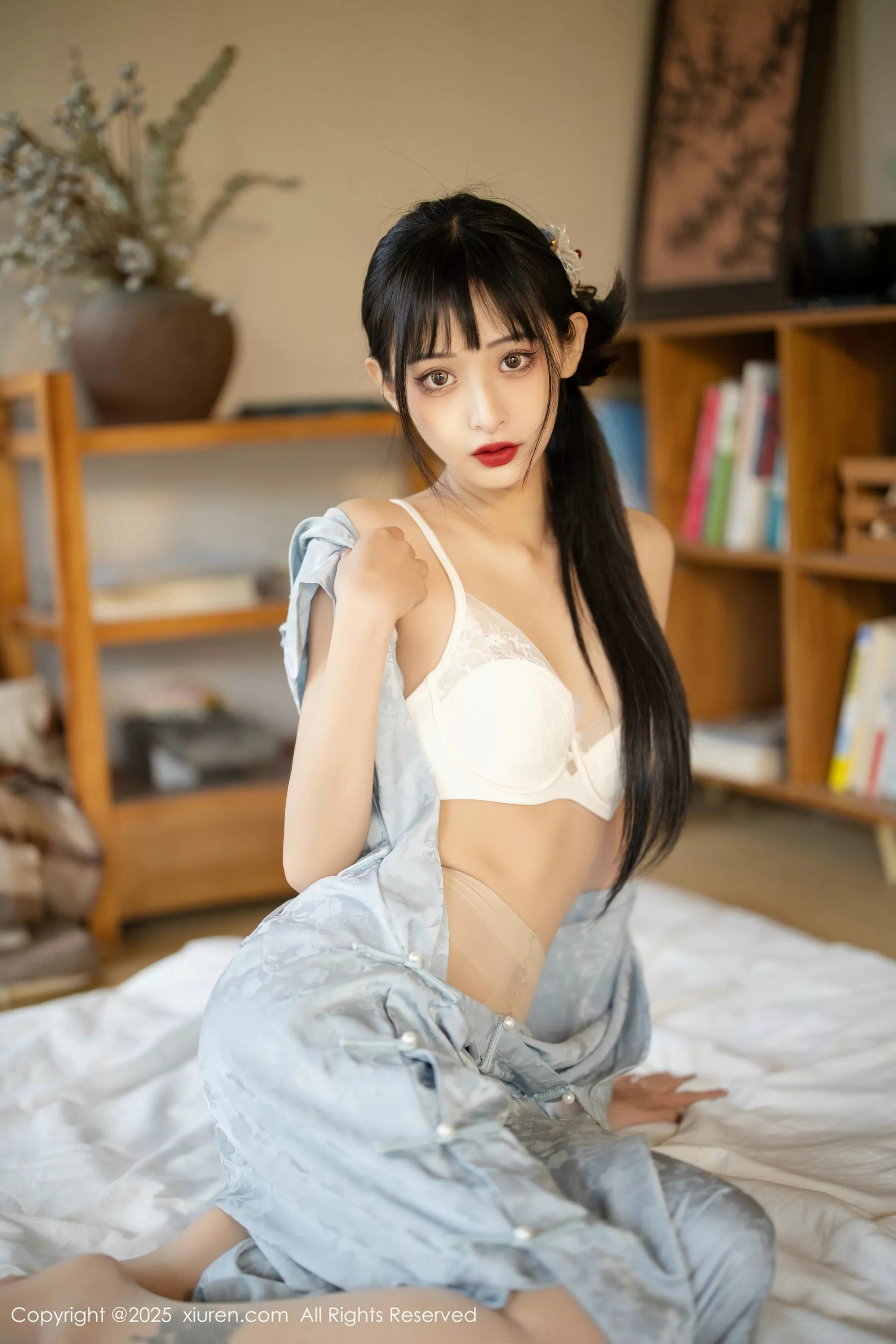   [XiuRen]高清写真图 2025.05.15 No.10278 茂木希子 日式旗袍第34张图片