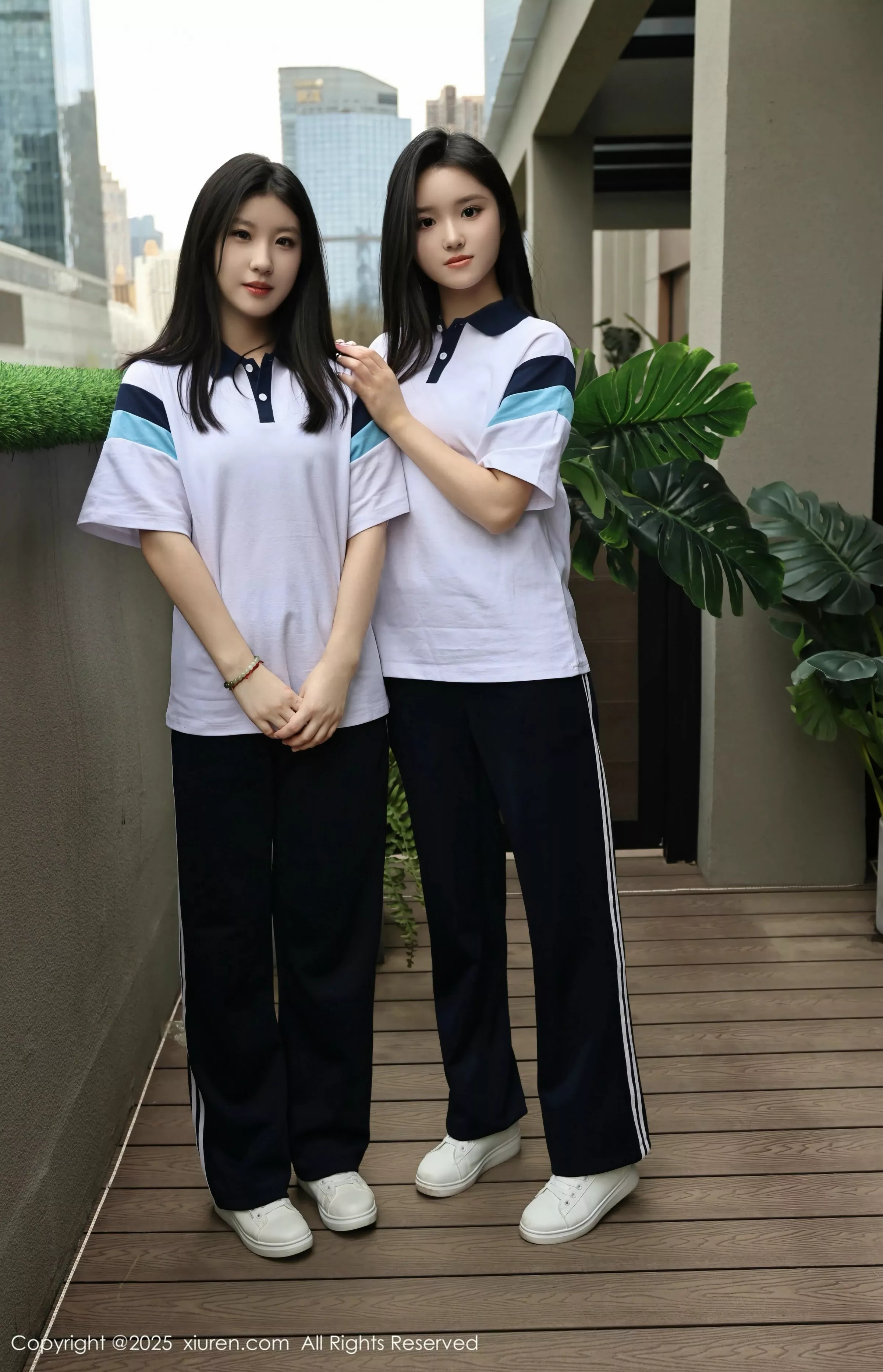   [XiuRen]高清写真图 2025.05.16 No.10288 小芭乐 蓝色校服第25张图片
