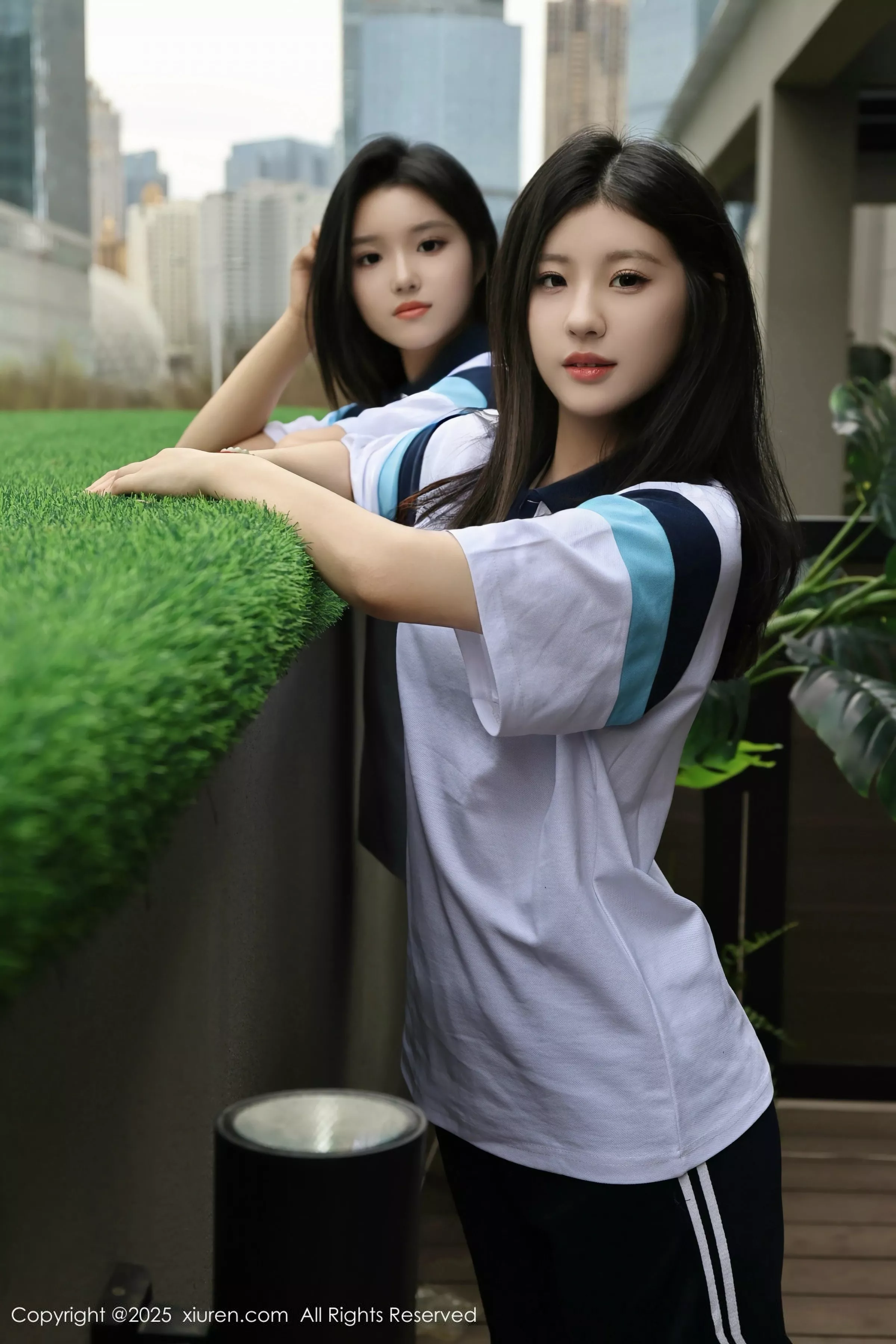   [XiuRen]高清写真图 2025.05.16 No.10288 小芭乐 蓝色校服第26张图片