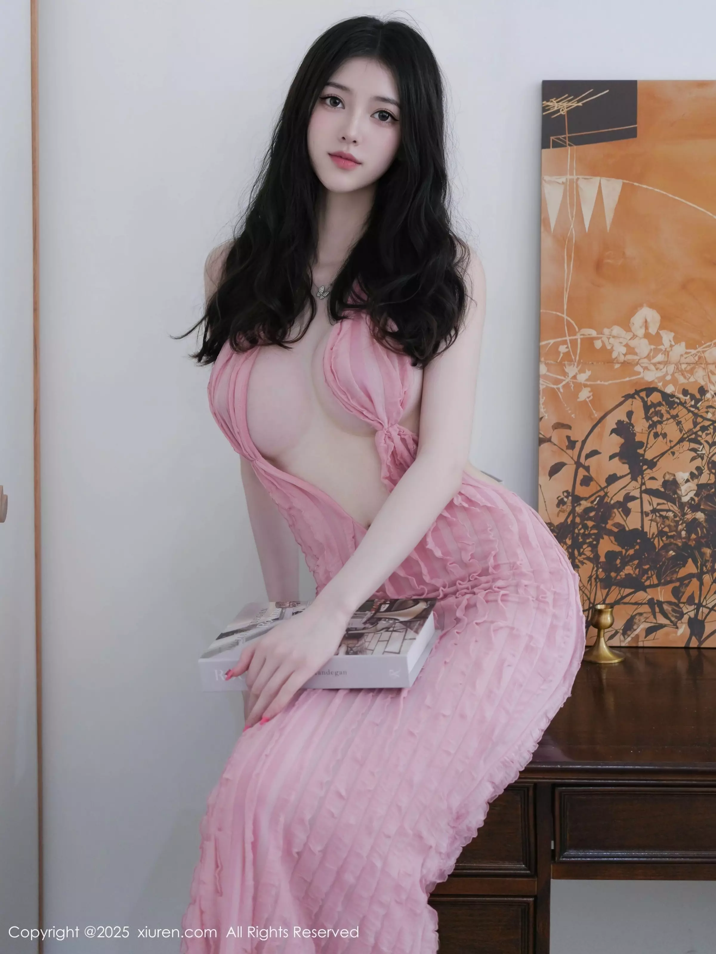   [XiuRen]高清写真图 2025.05.23 No.10315 苏一诺 白色比基尼第7张图片