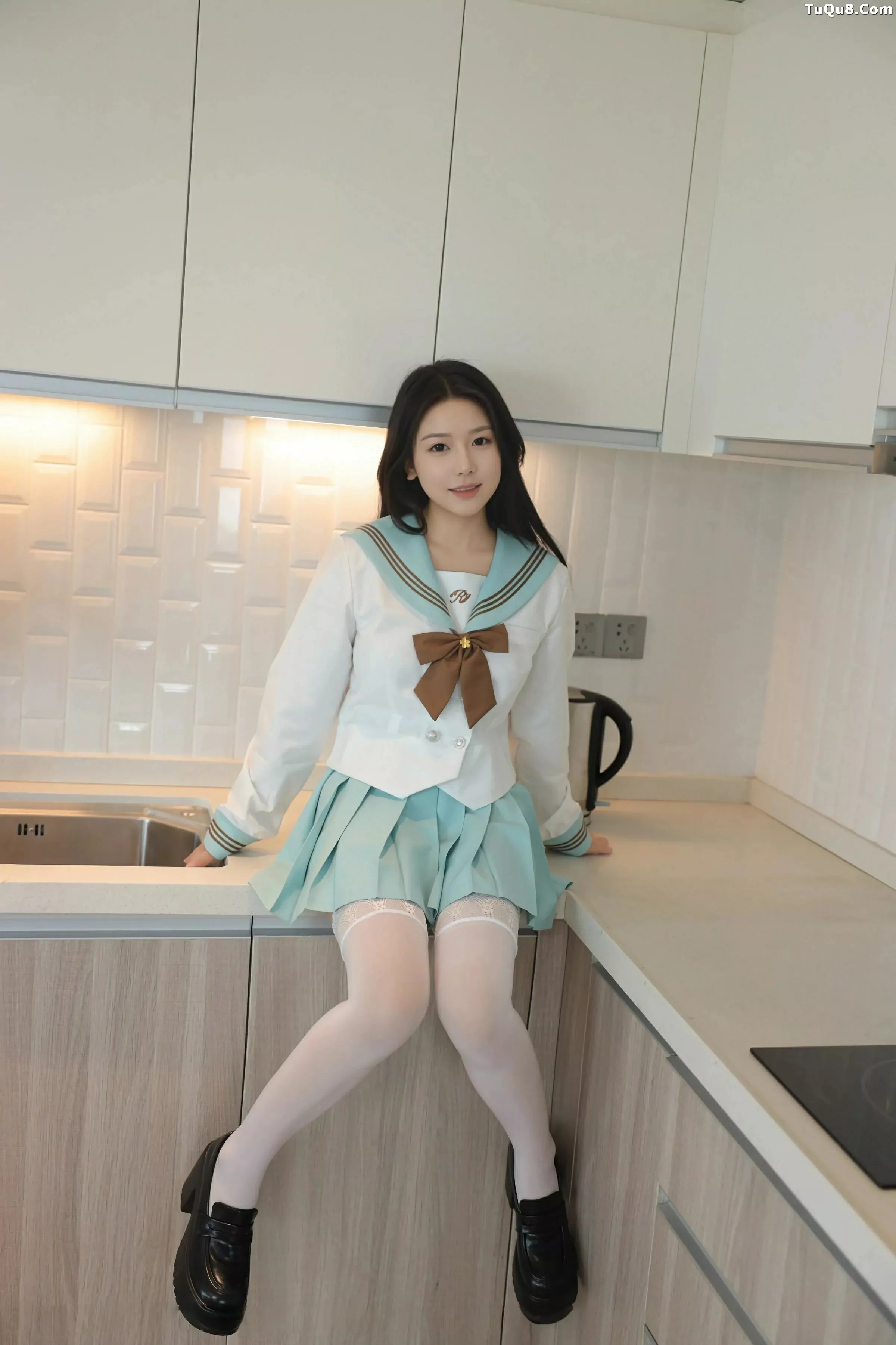   [XiuRen]高清写真图 2025.06.09 No.10379 林嘉馨 JK制服第34张图片