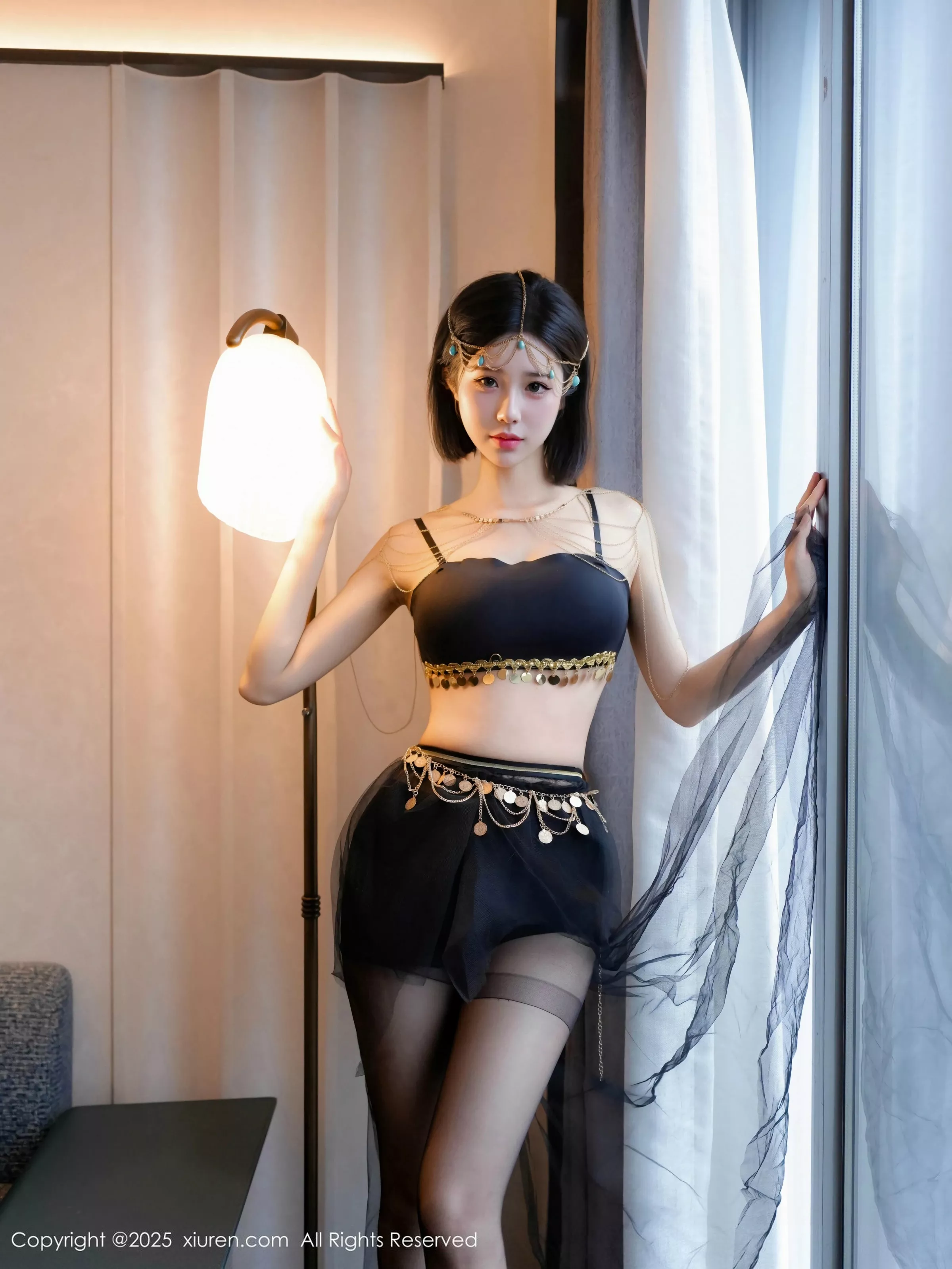   [XiuRen]高清写真图 2025.06.18 No.10427 奶芙酱-EVA 黑色内衣第12张图片