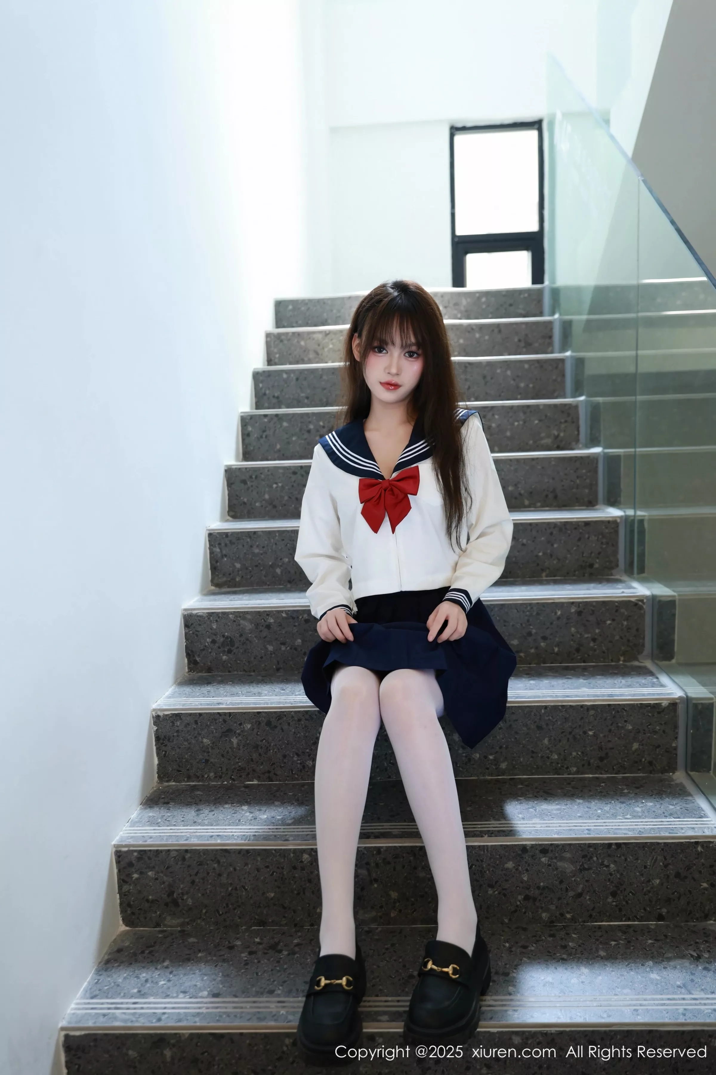   [XiuRen]高清写真图 2025.06.25 No.10458 糯咪 JK制服第3张图片