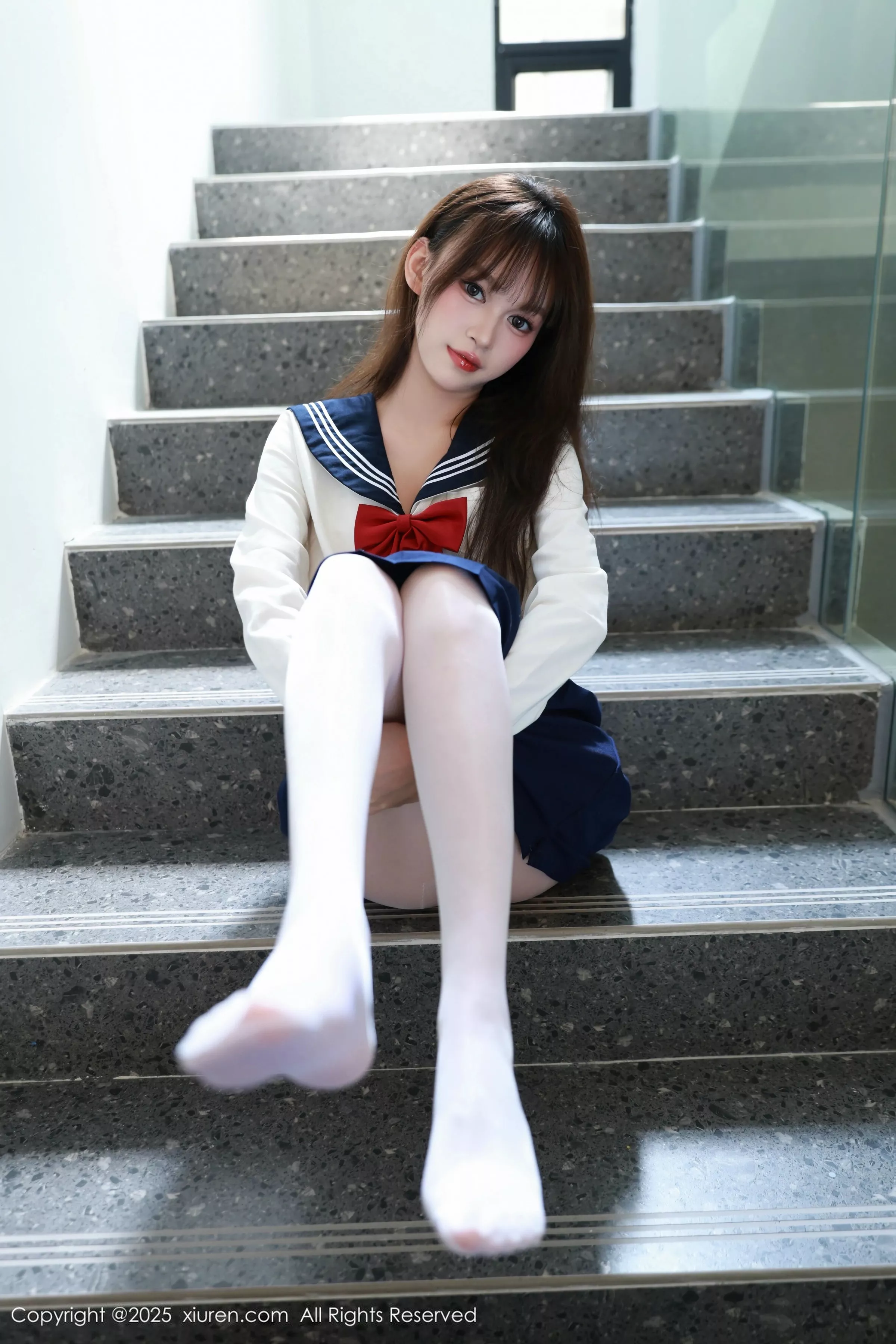   [XiuRen]高清写真图 2025.06.25 No.10458 糯咪 JK制服第64张图片