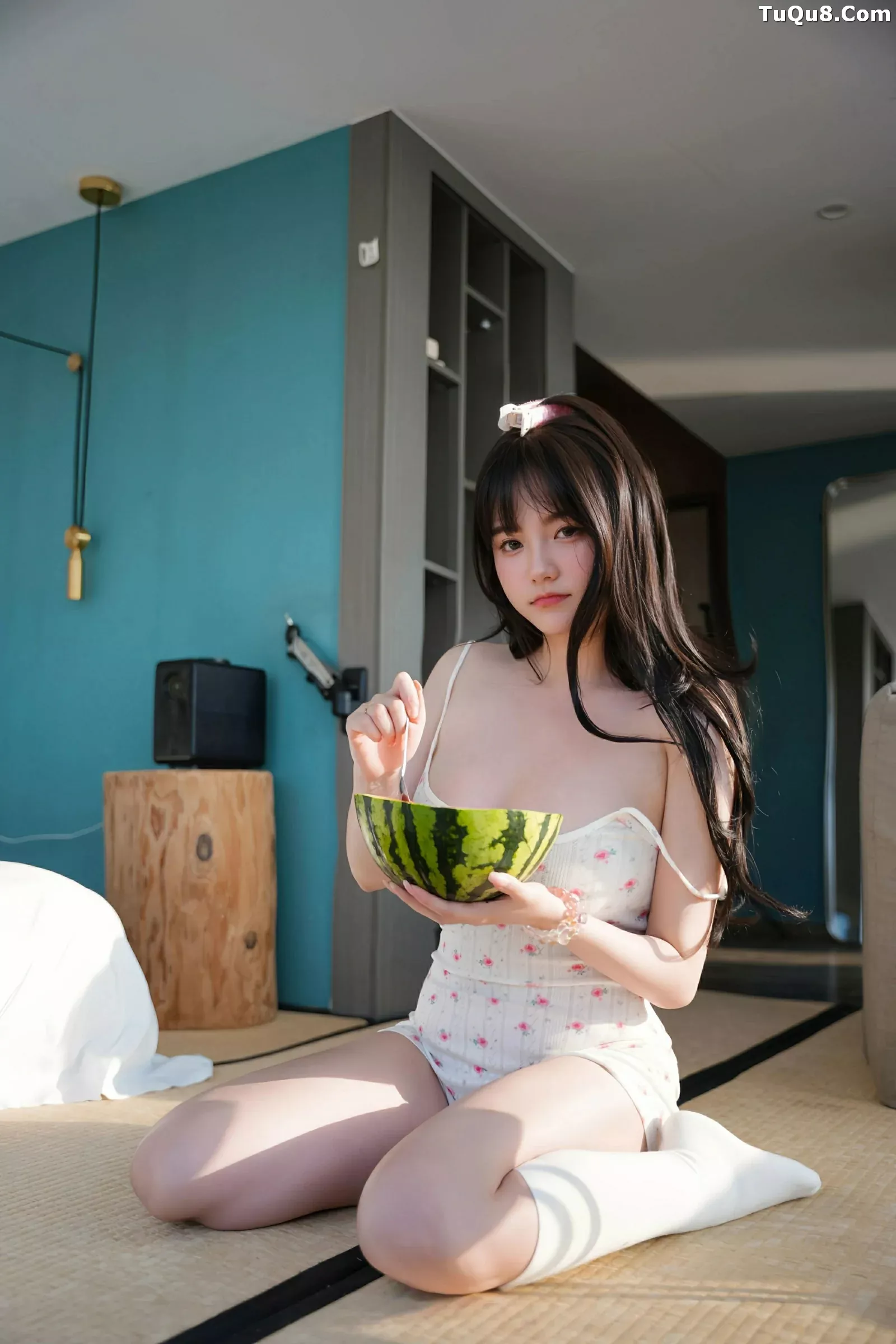   [XiuRen]高清写真图 2025.06.30 No.10483 软情 情趣吊带第14张图片