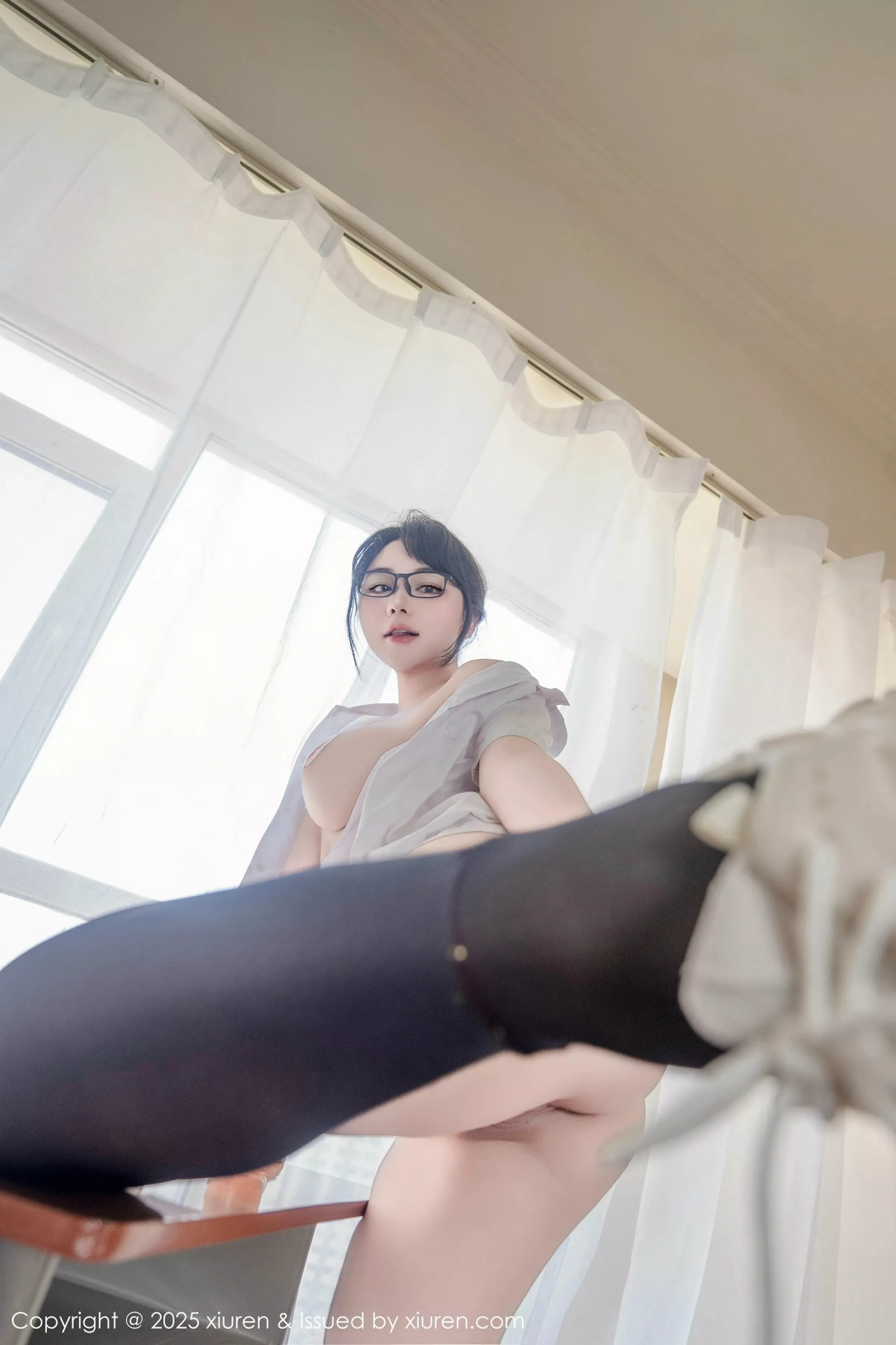   [XiuRen]高清写真图 2025.07.10 No.10530 汐汐爱吃草莓 学妹服饰第60张图片