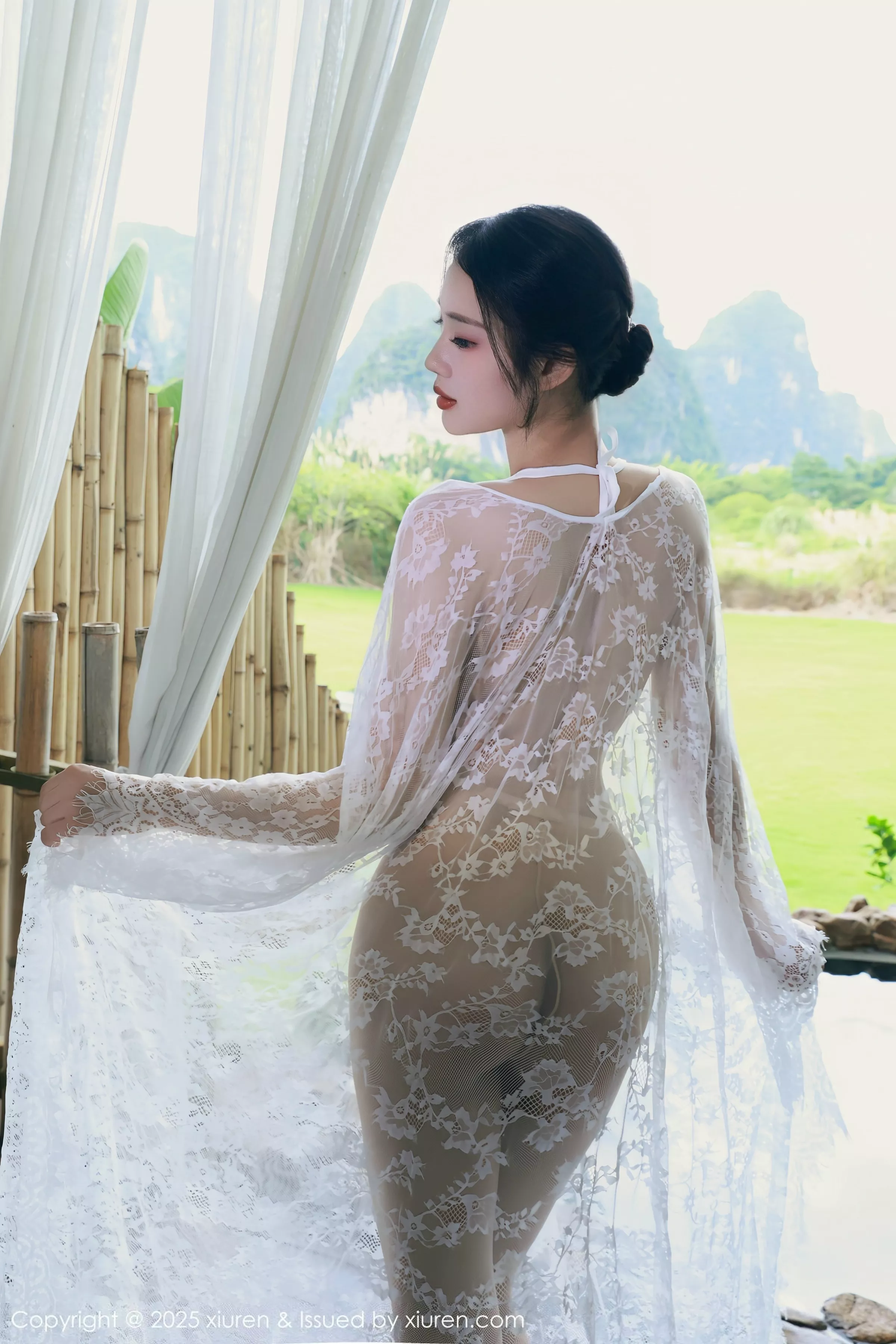   [XiuRen]高清写真图 2025.07.11 No.10538 南乔 绿色旗袍第38张图片
