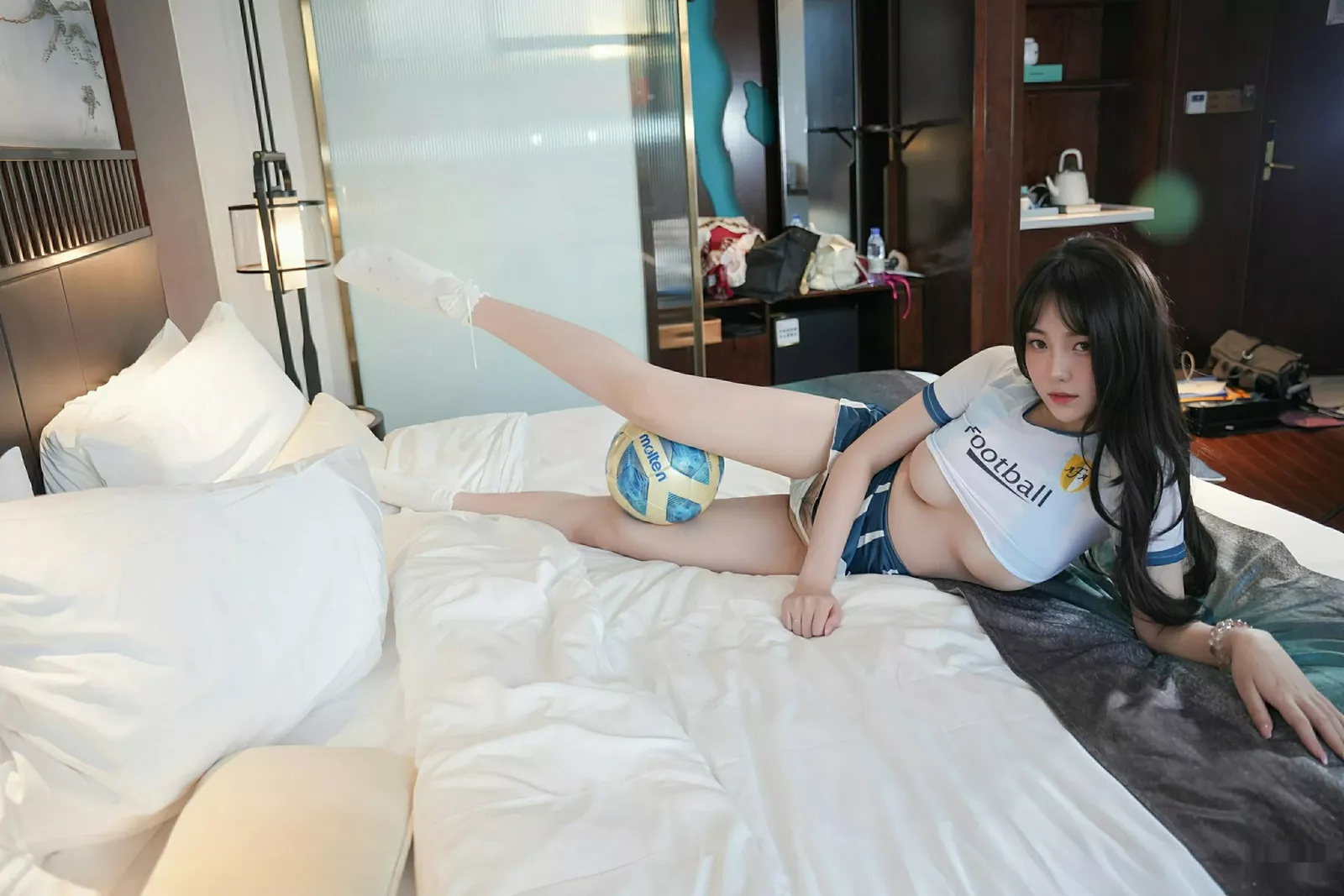   [XiuRen]高清写真图 2025.07.31 No.10606 软情 足球队服第39张图片