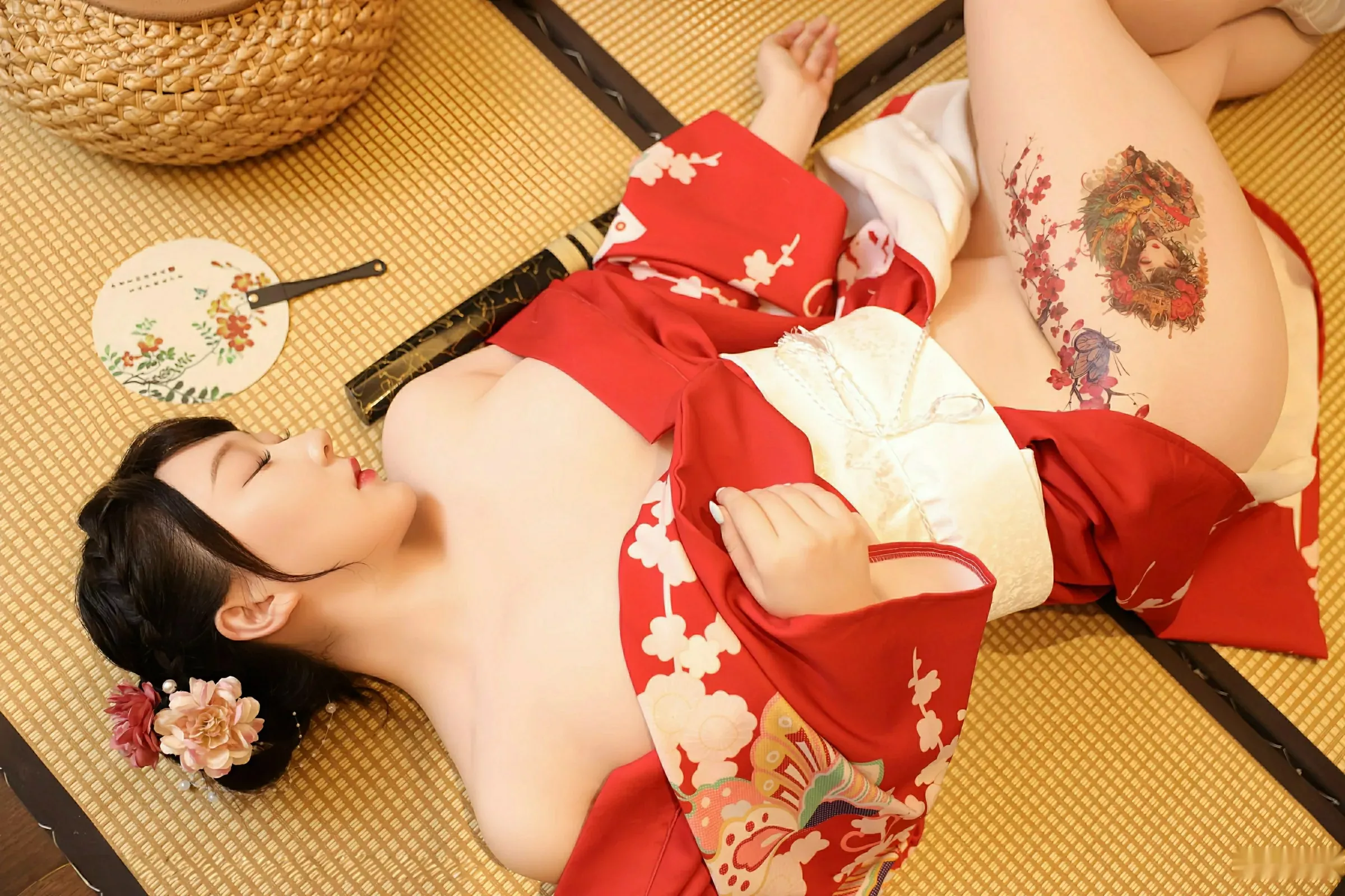   [XiuRen]高清写真图 2025.08.06 No.10624 李沁恩lrene 性感红色第36张图片
