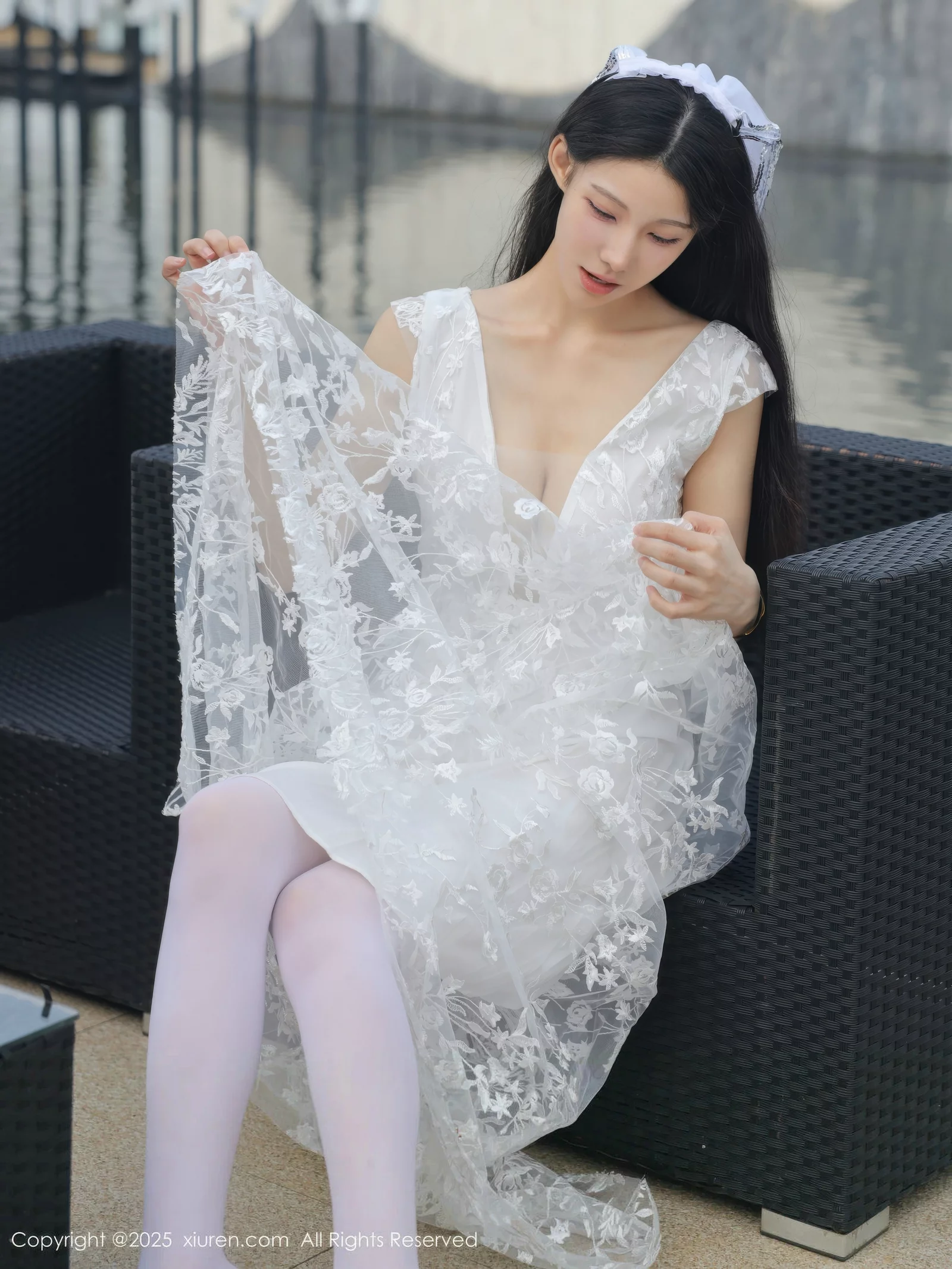   [XiuRen]高清写真图 2025.08.18 No.10661 梨霜儿 白色婚纱第20张图片