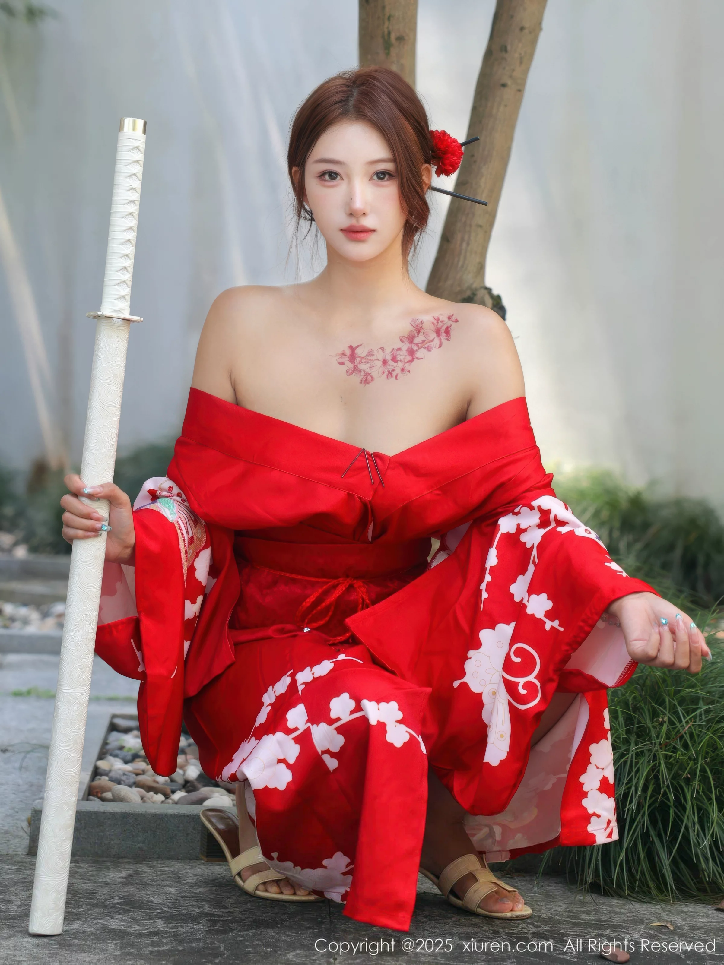   [XiuRen]高清写真图 2025.08.22 No.10683 金允希Yuki 红色和服第7张图片