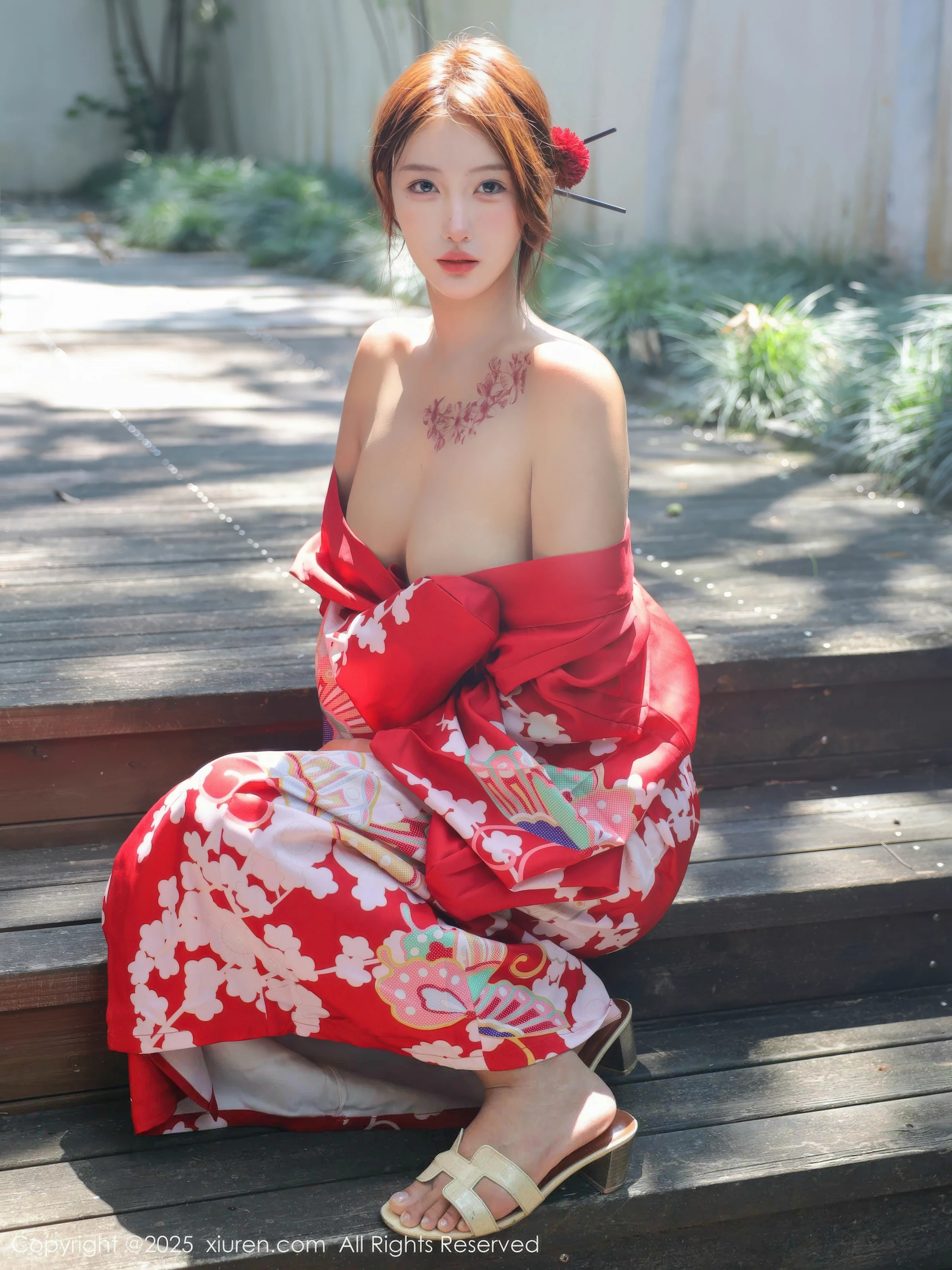   [XiuRen]高清写真图 2025.08.22 No.10683 金允希Yuki 红色和服第27张图片