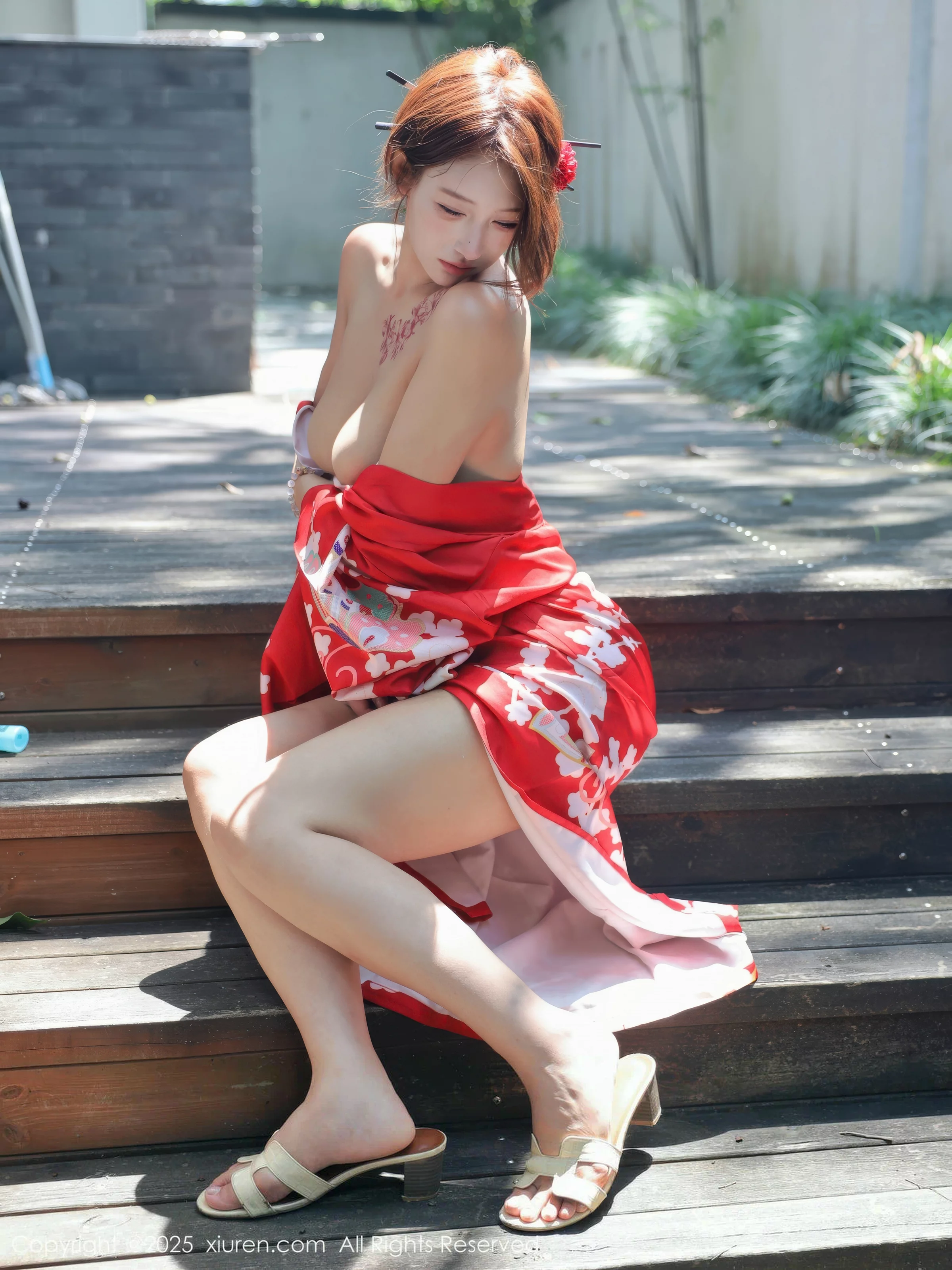   [XiuRen]高清写真图 2025.08.22 No.10683 金允希Yuki 红色和服第36张图片
