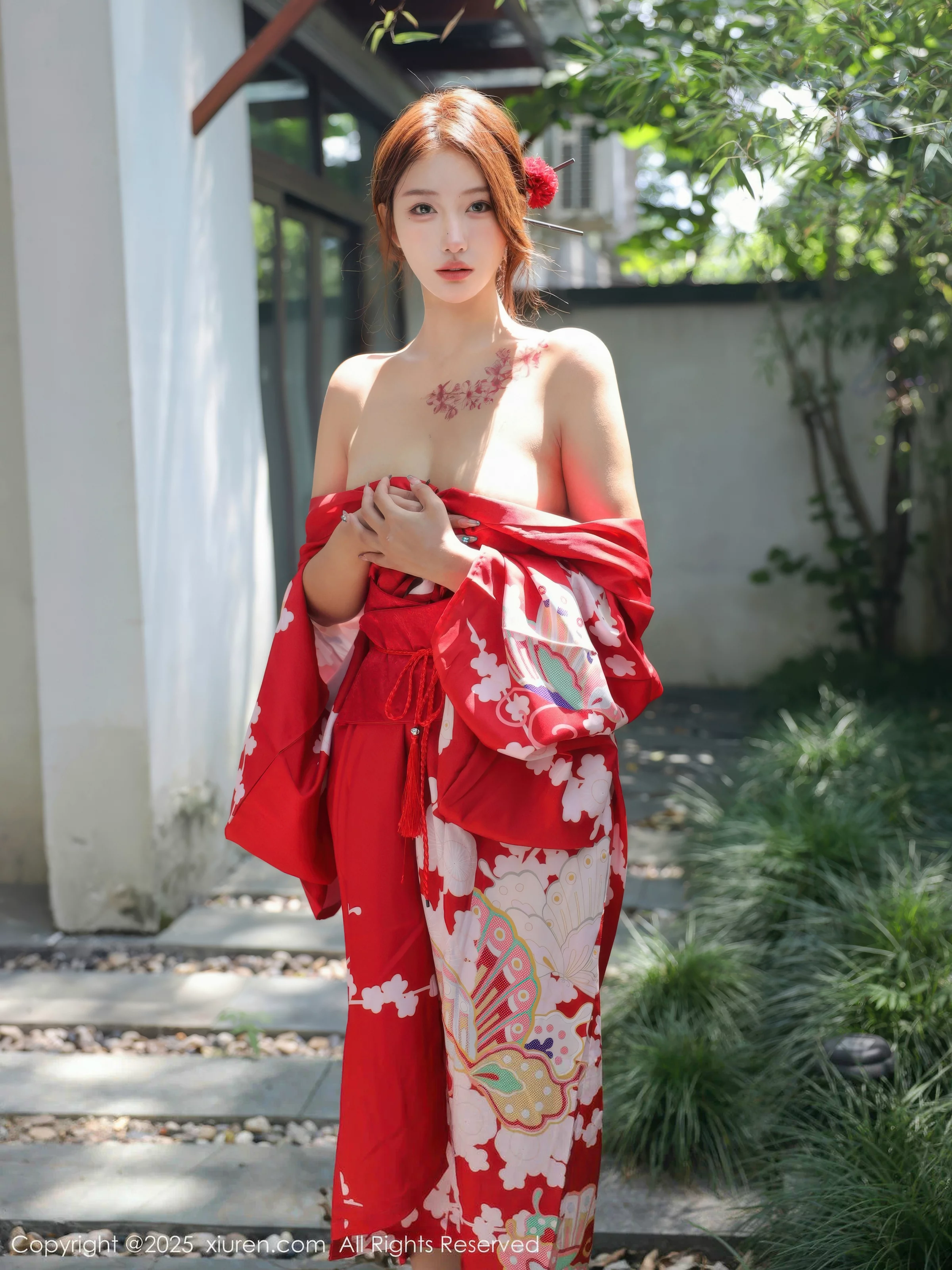   [XiuRen]高清写真图 2025.08.22 No.10683 金允希Yuki 红色和服第46张图片
