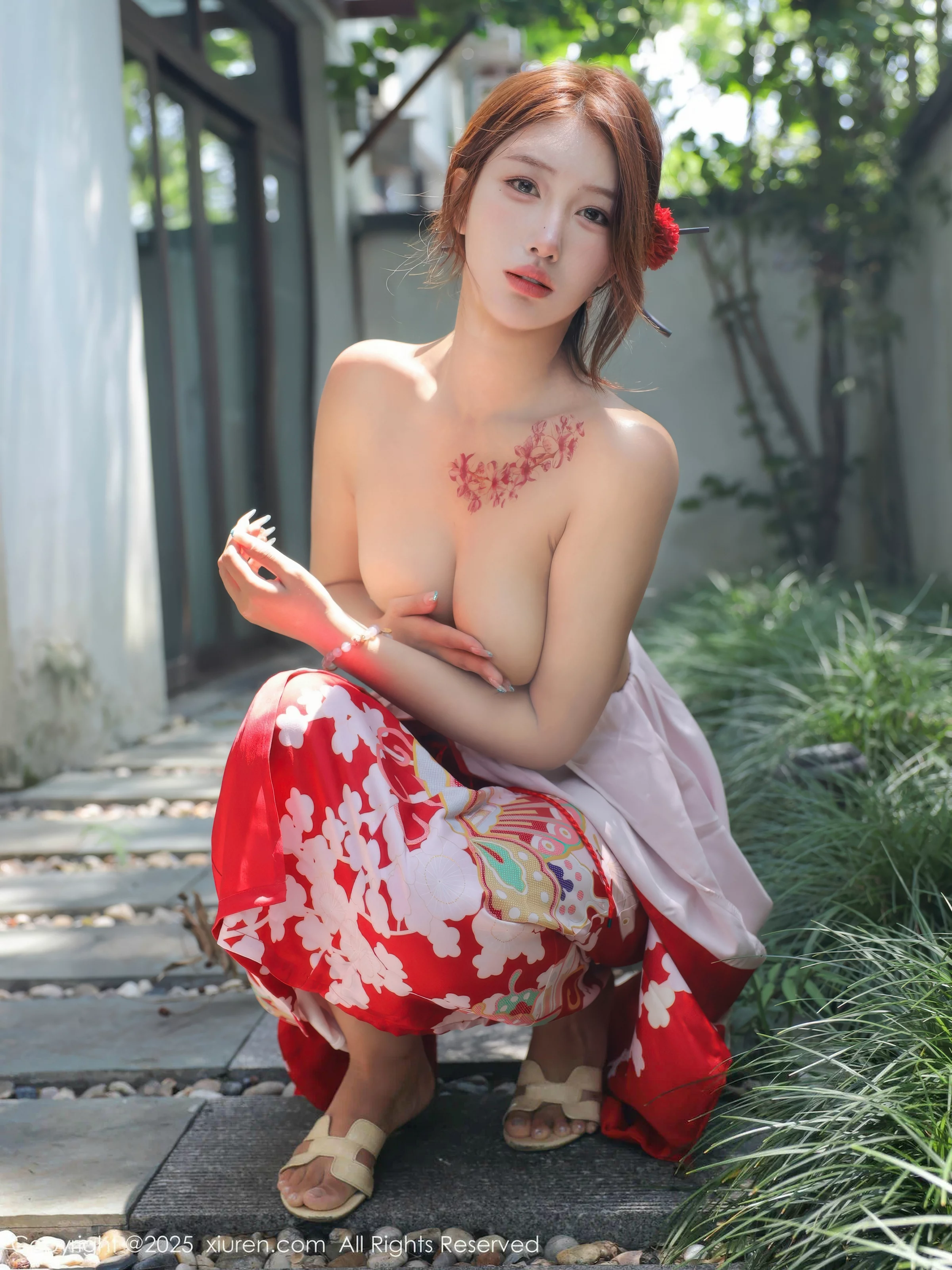  [XiuRen]高清写真图 2025.08.22 No.10683 金允希Yuki 红色和服第57张图片