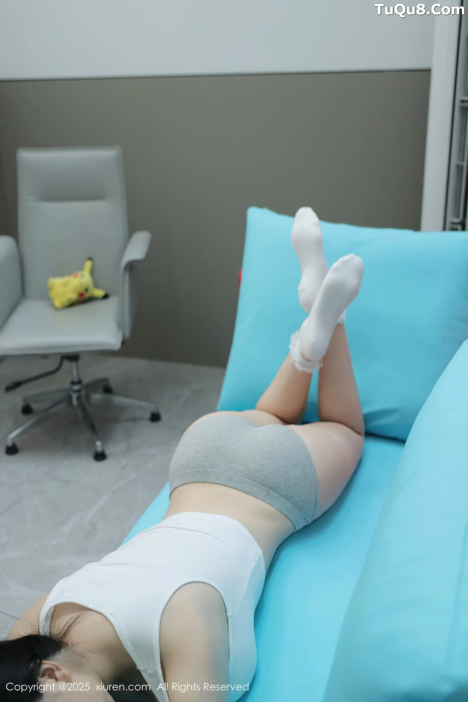   [XiuRen]高清写真图 2025.08.21 No.10676 李沁恩lrene 居家服第17张图片