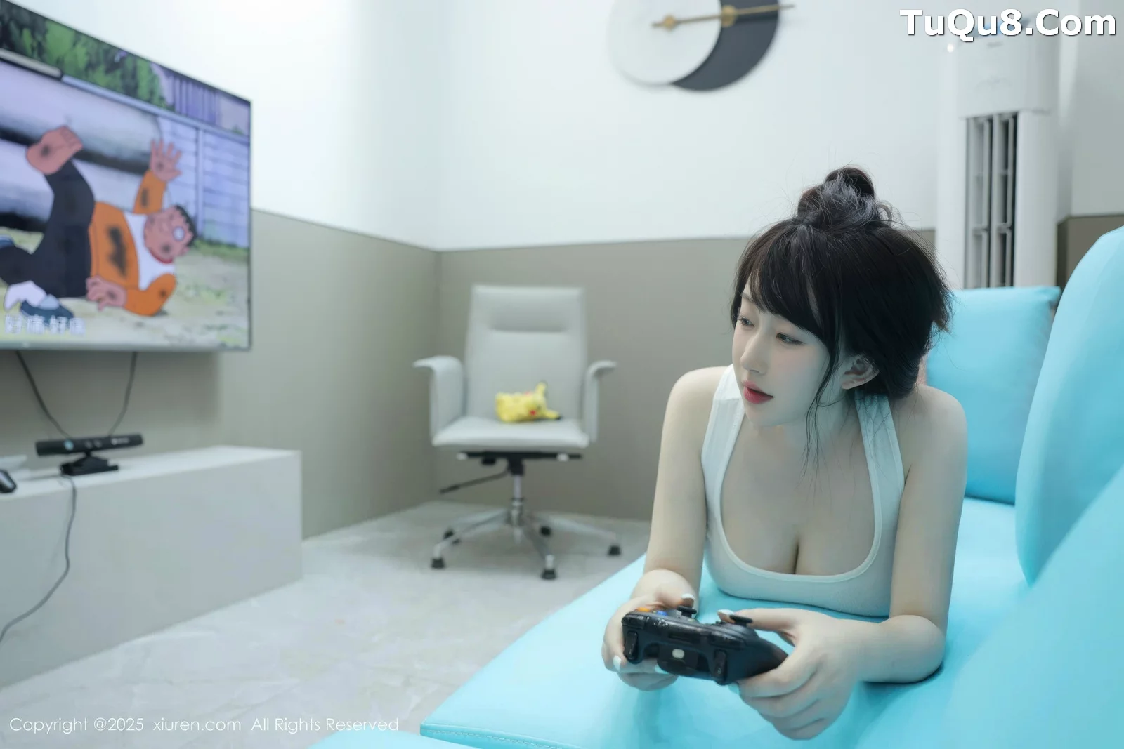   [XiuRen]高清写真图 2025.08.21 No.10676 李沁恩lrene 居家服第23张图片