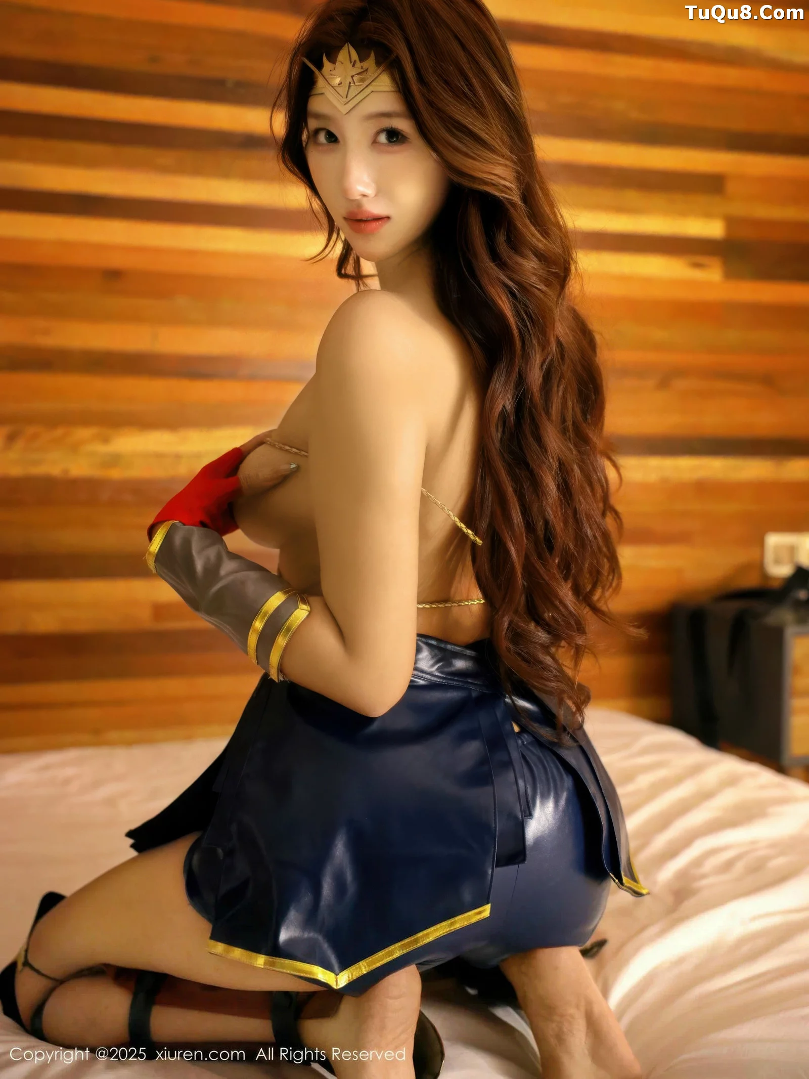   [XiuRen]高清写真图 2025.08.29 No.10710 金允希Yuki 神奇女侠第47张图片