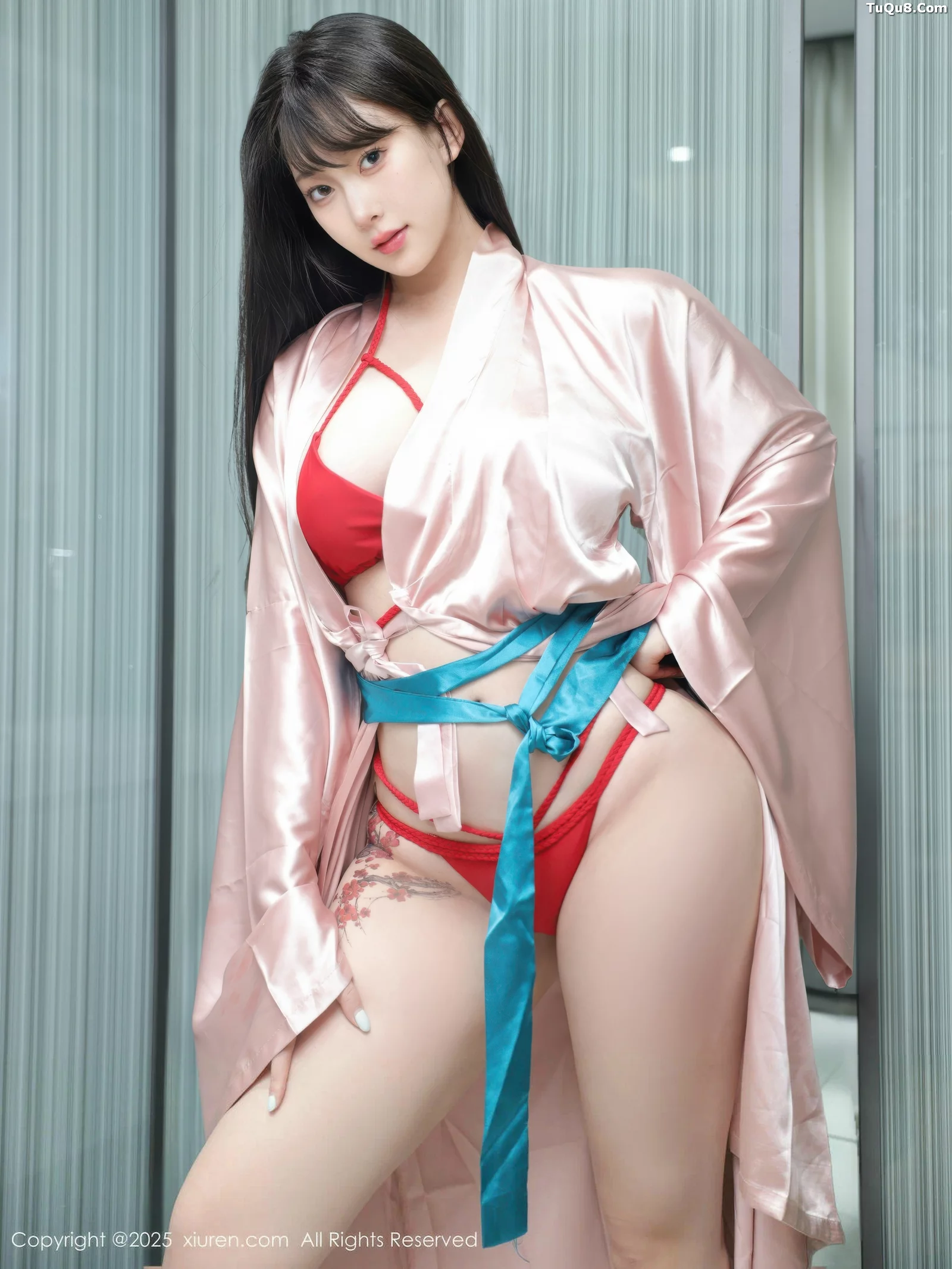   [XiuRen]高清写真图 2025.09.03 No.10724 李沁恩lrene 红色比基尼第9张图片