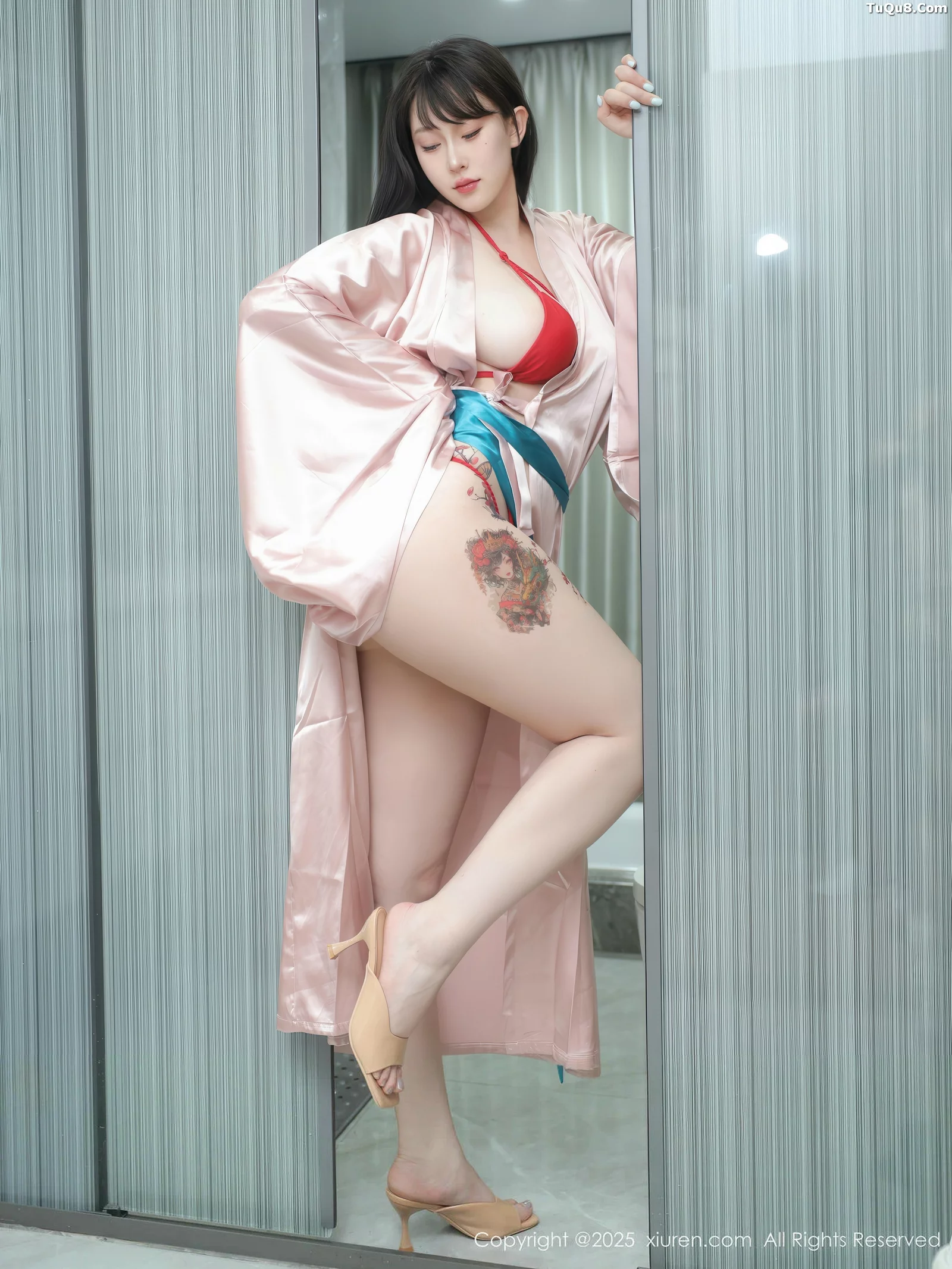   [XiuRen]高清写真图 2025.09.03 No.10724 李沁恩lrene 红色比基尼第10张图片