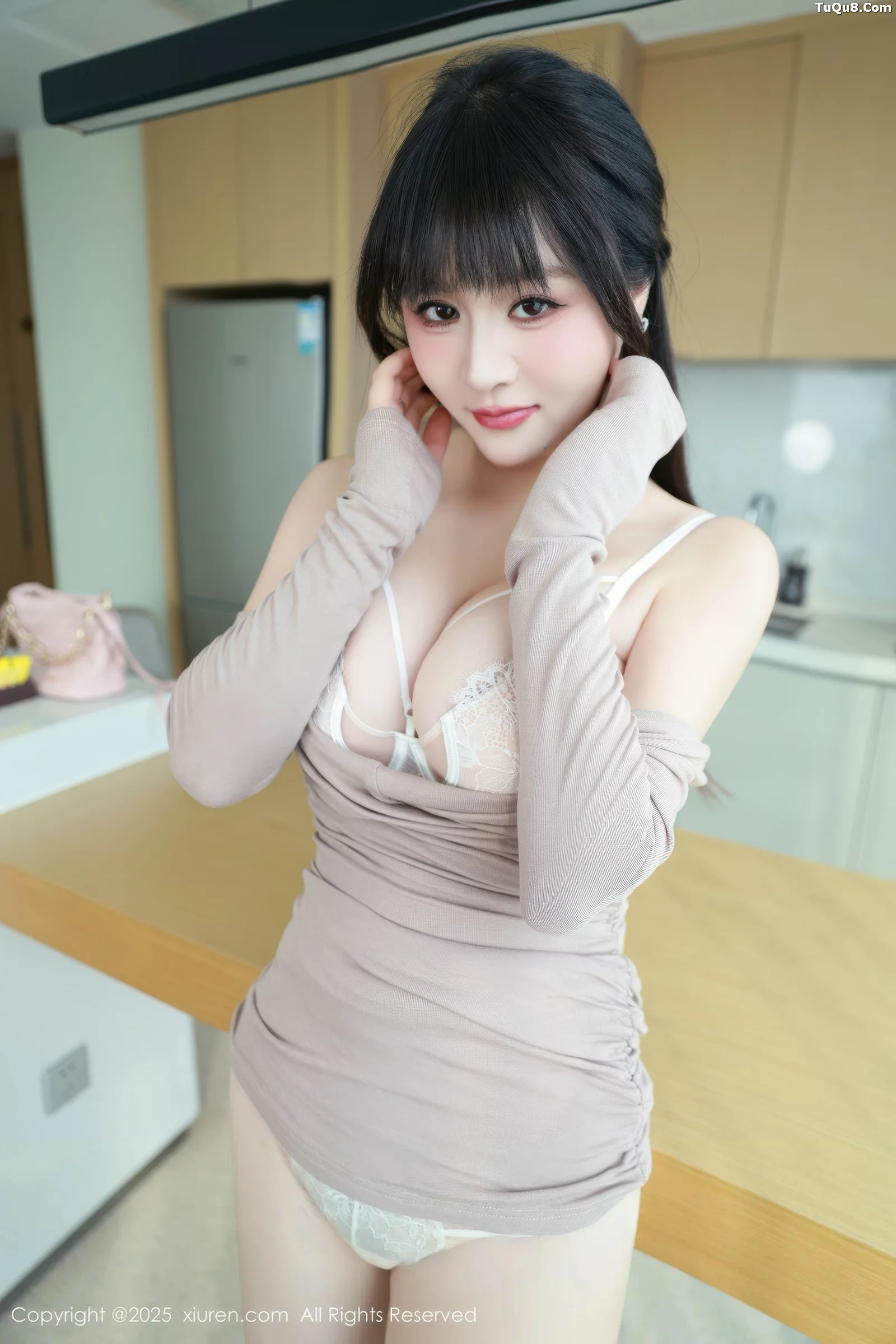   [XiuRen]高清写真图 2025.09.02 No.10718 沈南汐RuRu 原色丝袜第51张图片