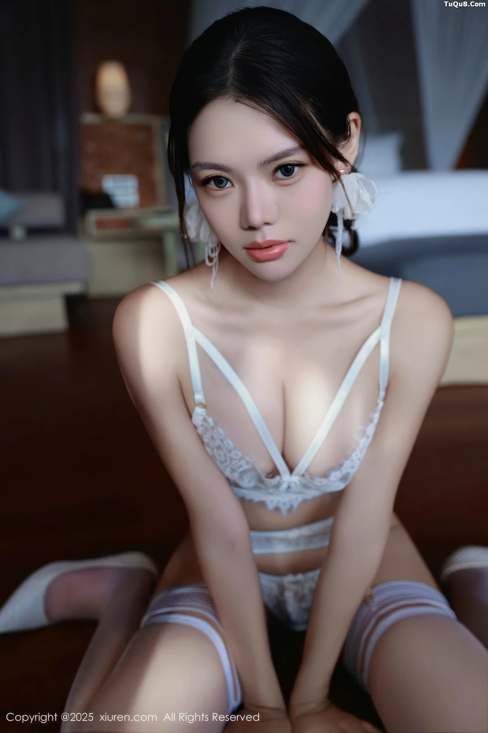   [XiuRen]高清写真图 2025.09.03 No.10721 叮当DD 白色情趣第19张图片