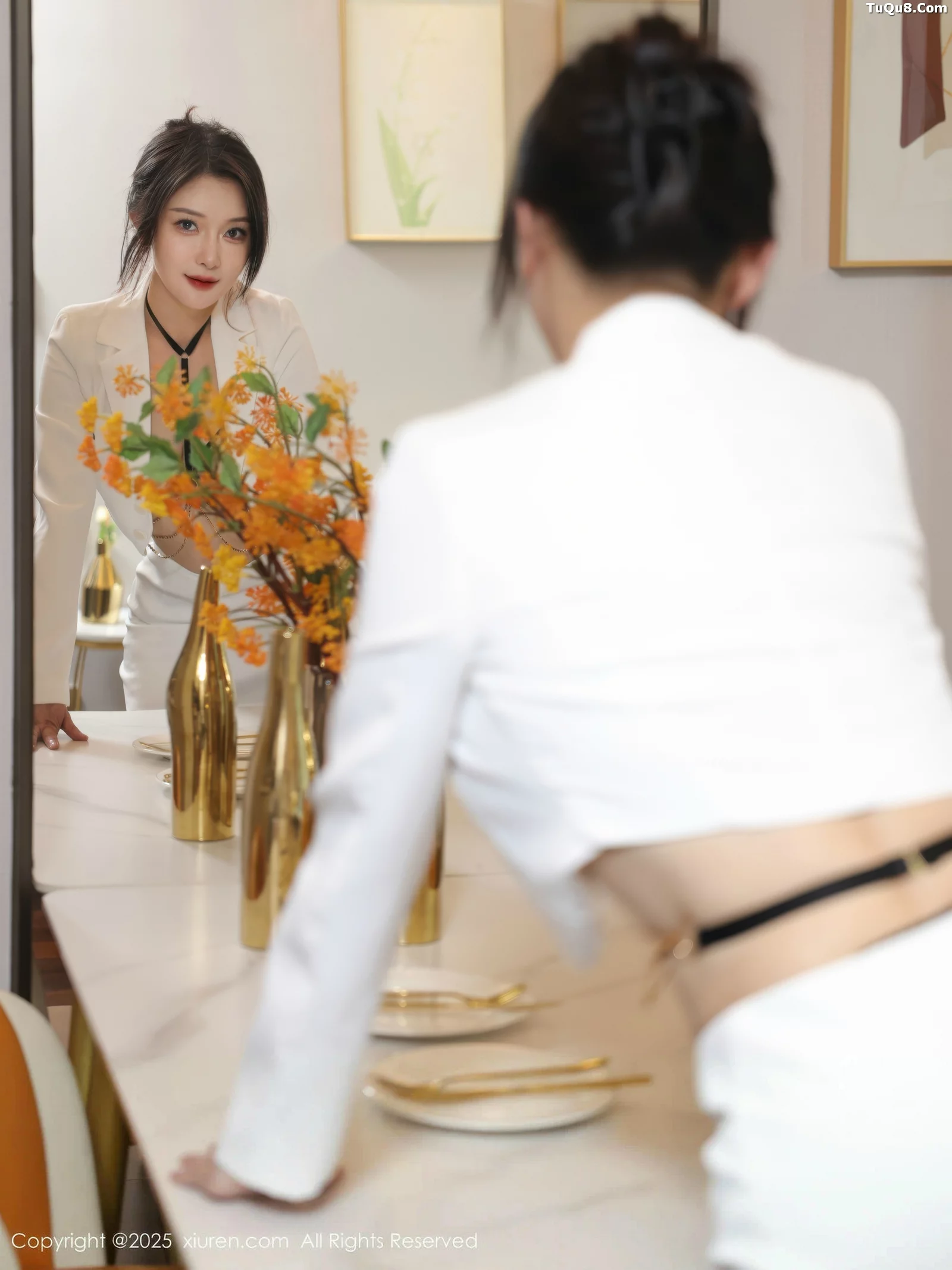   [XiuRen]高清写真图 2025.09.04 No.10727 苏一诺 白色西服第37张图片