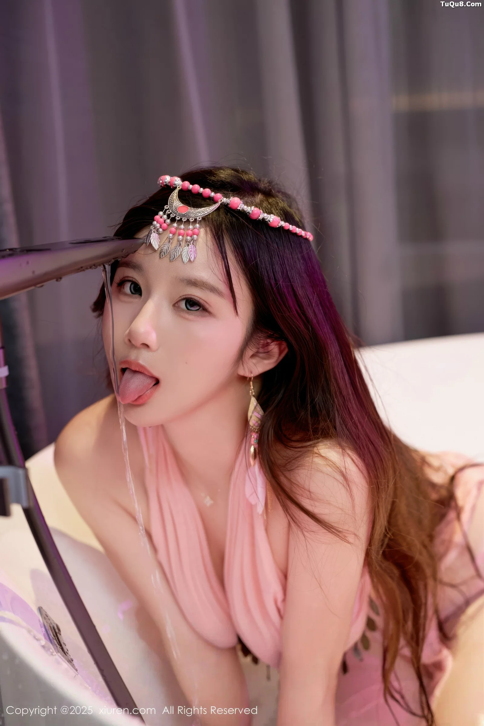   [XiuRen]高清写真图 2025.09.05 No.10731 小肉肉咪 异域风情第19张图片