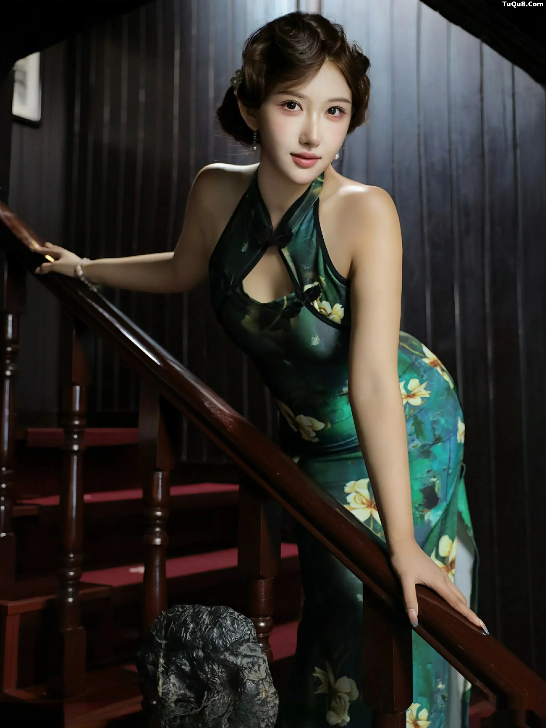   [XiuRen]高清写真图 2025.09.26 No.10815 金允希Yuki 绿色旗袍第34张图片