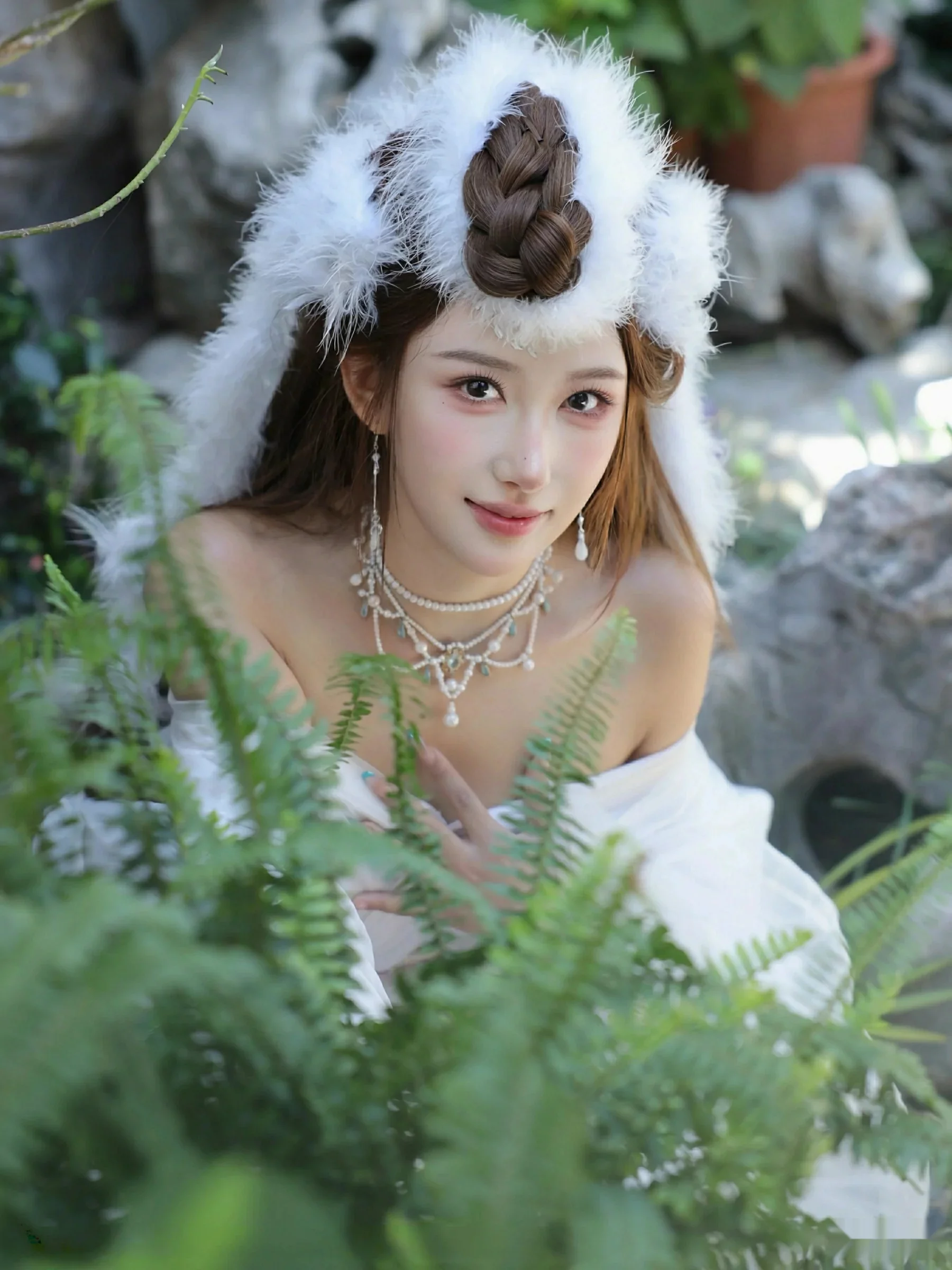   [XiuRen]高清写真图 2025.10.09 No.10843 金允希Yuki 低胸长裙第30张图片