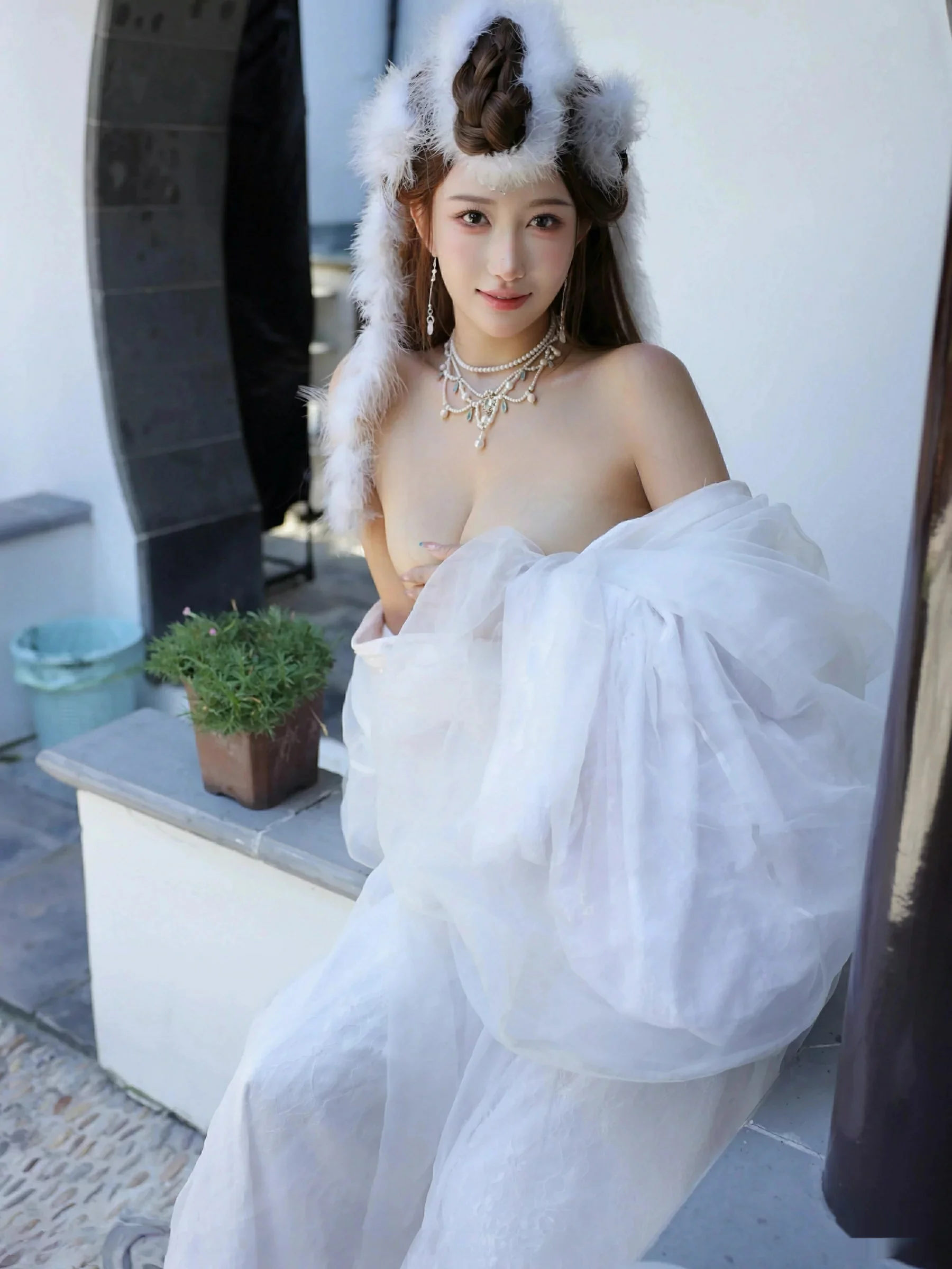   [XiuRen]高清写真图 2025.10.09 No.10843 金允希Yuki 低胸长裙第48张图片