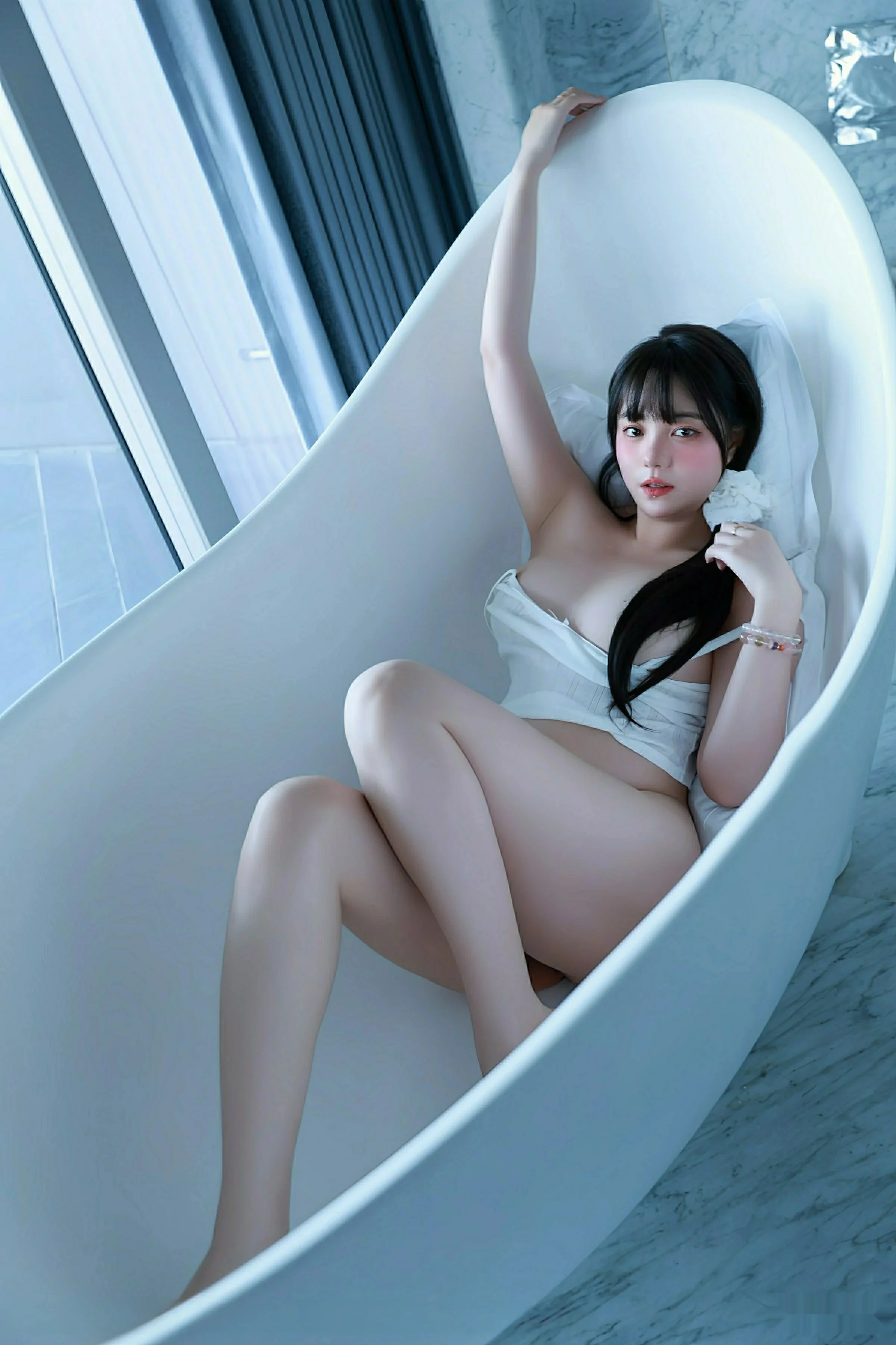   [XiuRen]高清写真图 2025.10.09 No.10841 软情 性感吊带第36张图片