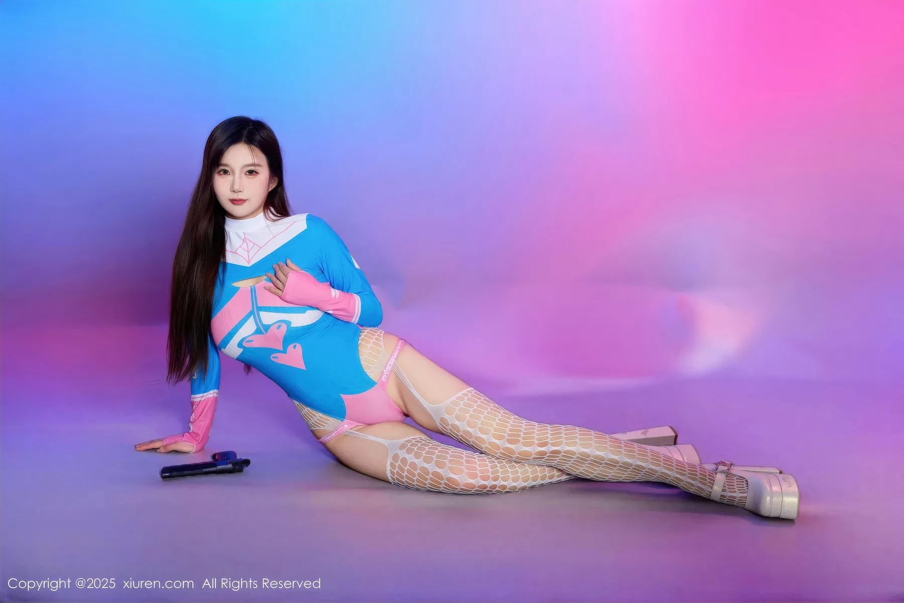   [XiuRen]高清写真图 2025.10.17 No.10886 小肉肉咪 Cosplay装扮第27张图片