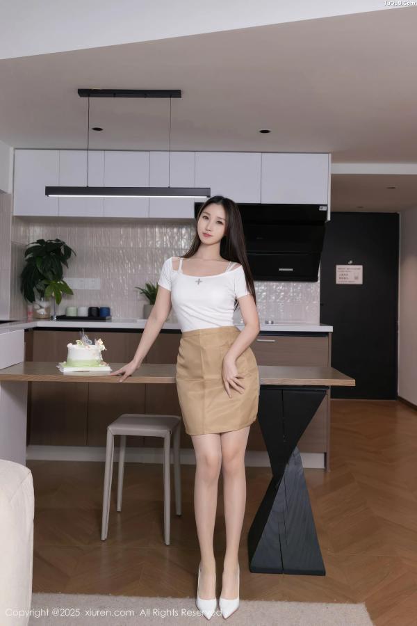   [XiuRen]高清写真图 2025.10.29 No.10925 杏子Yada 蕾丝内衣第1张图片
