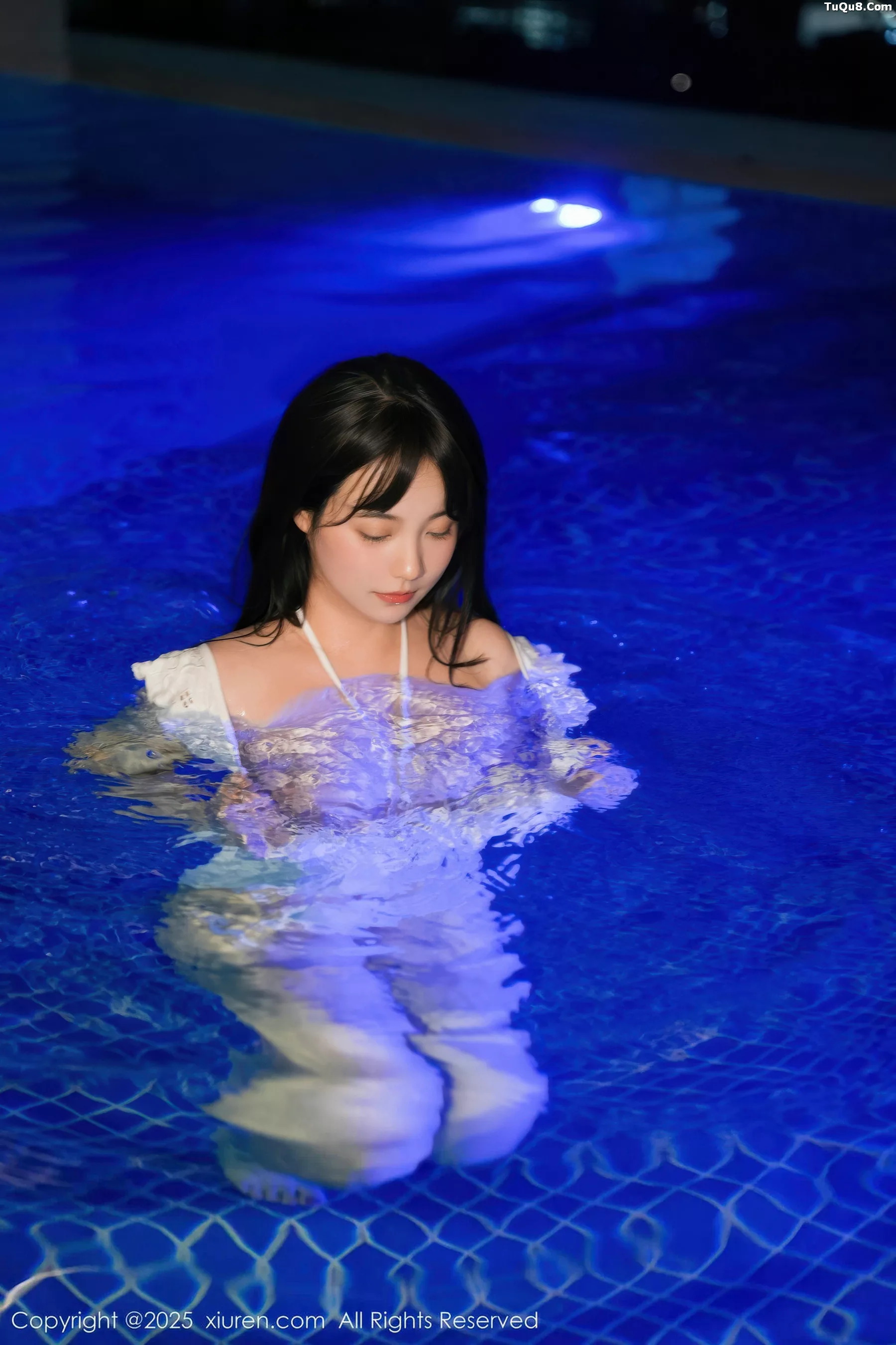   [XiuRen]高清写真图 2025.11.07 No.10959 软情 性感比基尼第39张图片