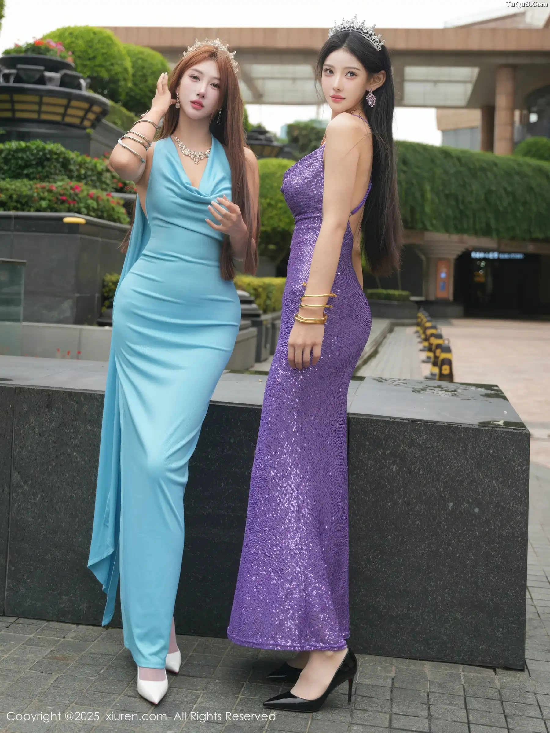   [XiuRen]高清写真图 2025.11.17 No.10996 梨霜儿@金允希Yuki 模特合集第1张图片