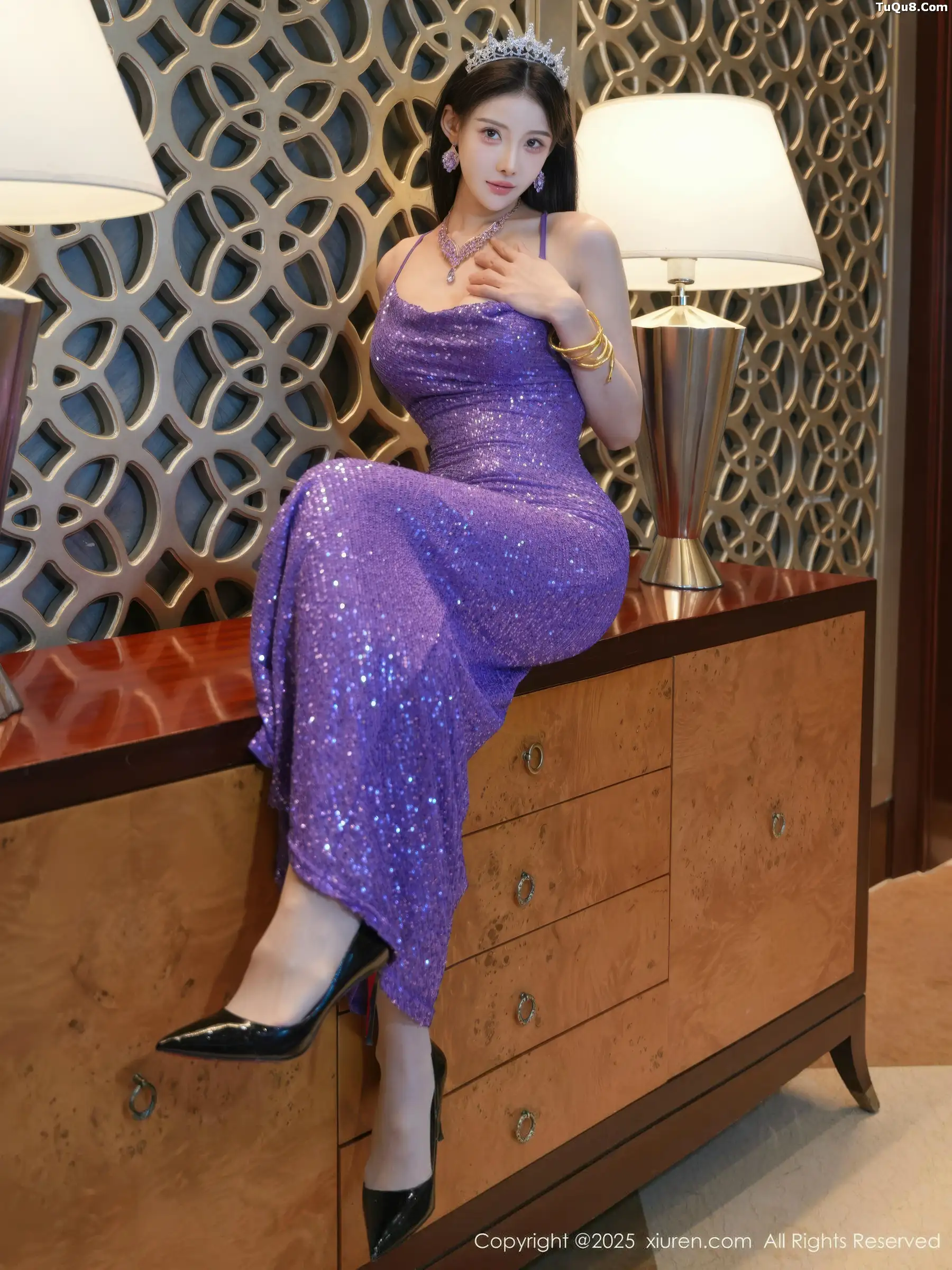   [XiuRen]高清写真图 2025.11.17 No.10996 梨霜儿@金允希Yuki 模特合集第16张图片