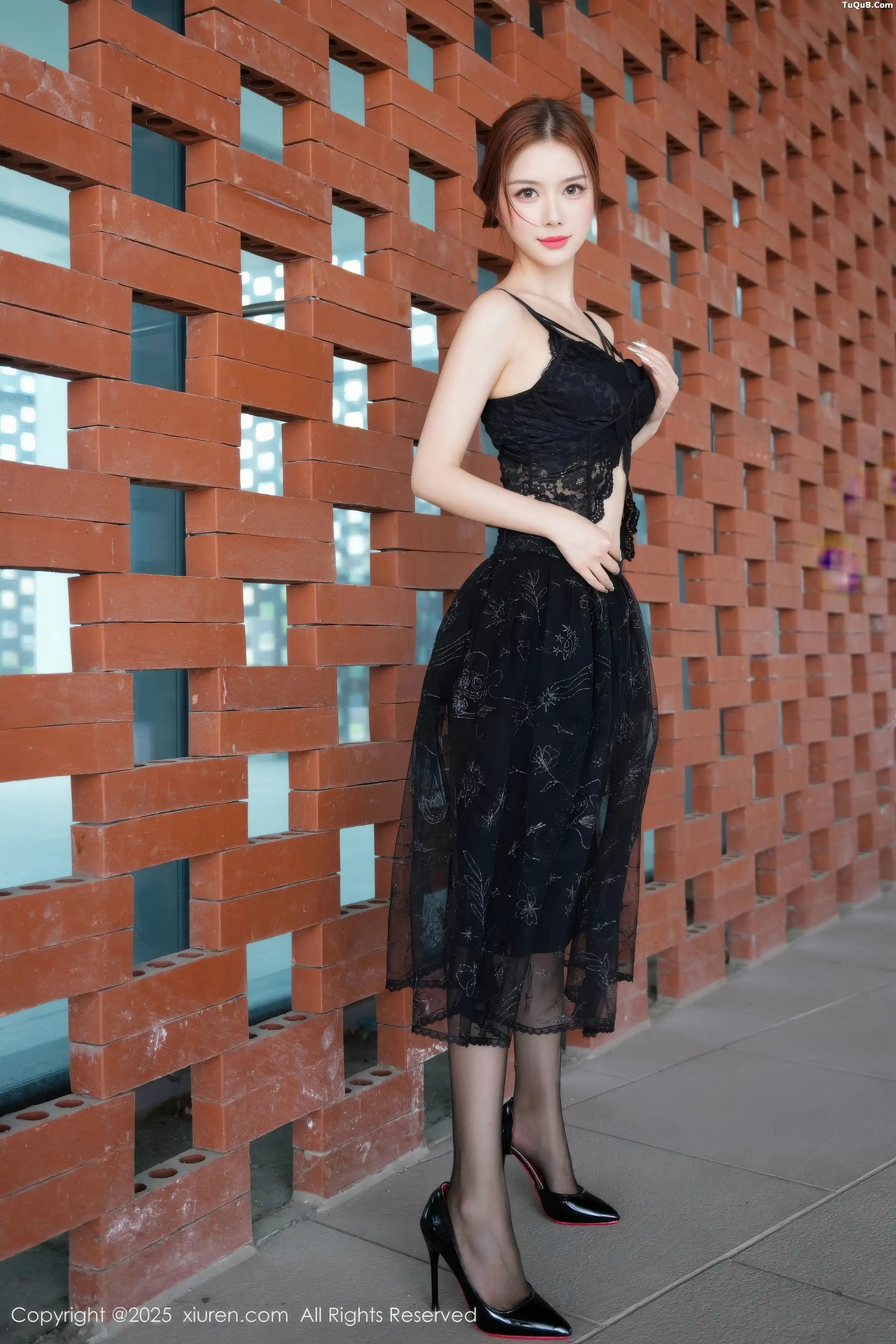   [XiuRen]高清写真图 2025.11.21 No.11016 白芷yy 情趣内衣第2张图片