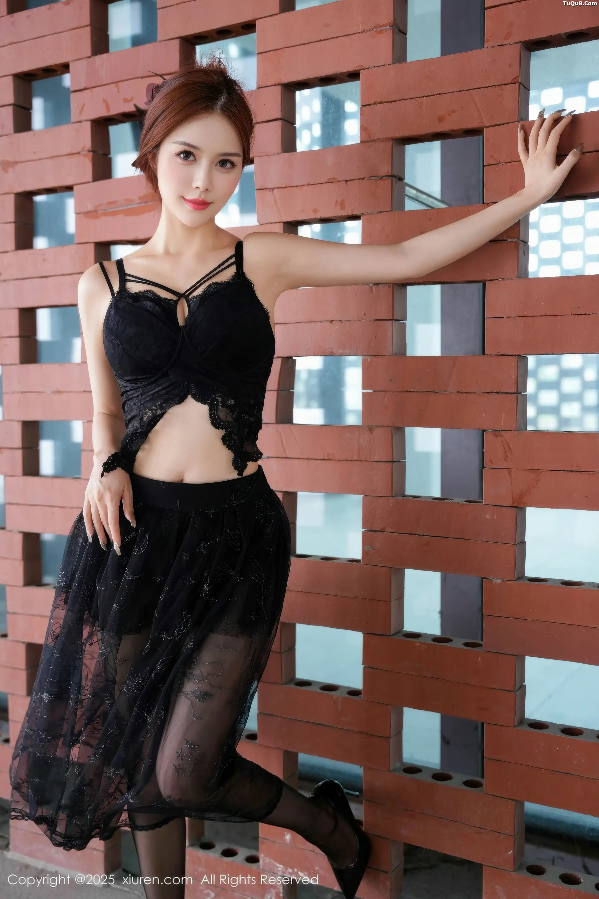   [XiuRen]高清写真图 2025.11.21 No.11016 白芷yy 情趣内衣第12张图片