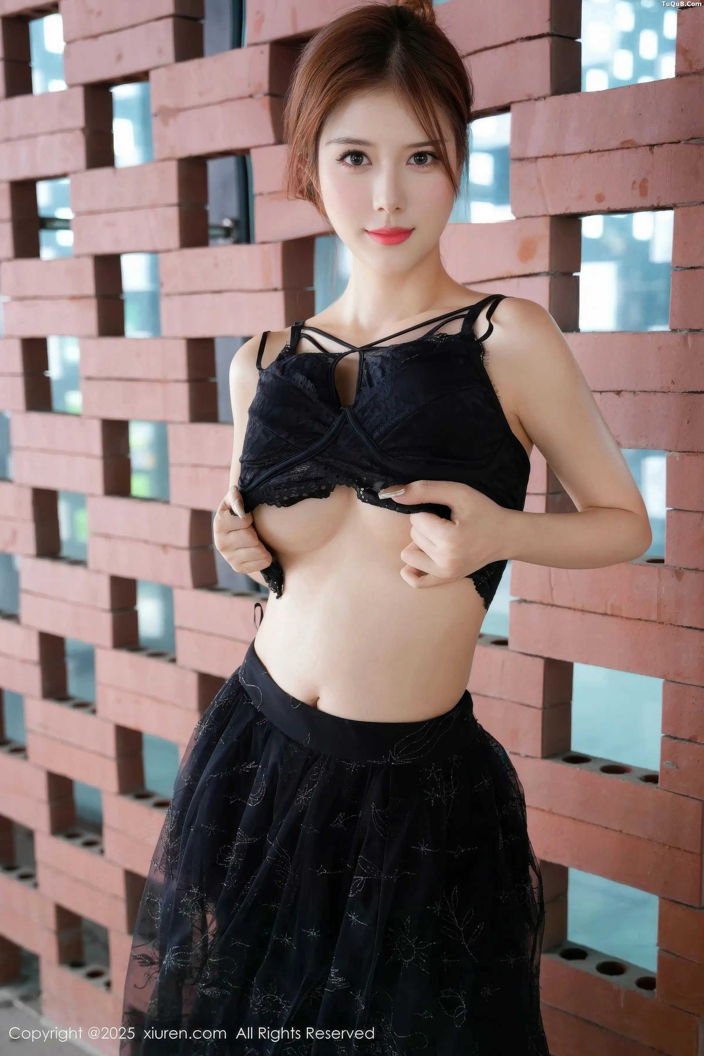   [XiuRen]高清写真图 2025.11.21 No.11016 白芷yy 情趣内衣第15张图片