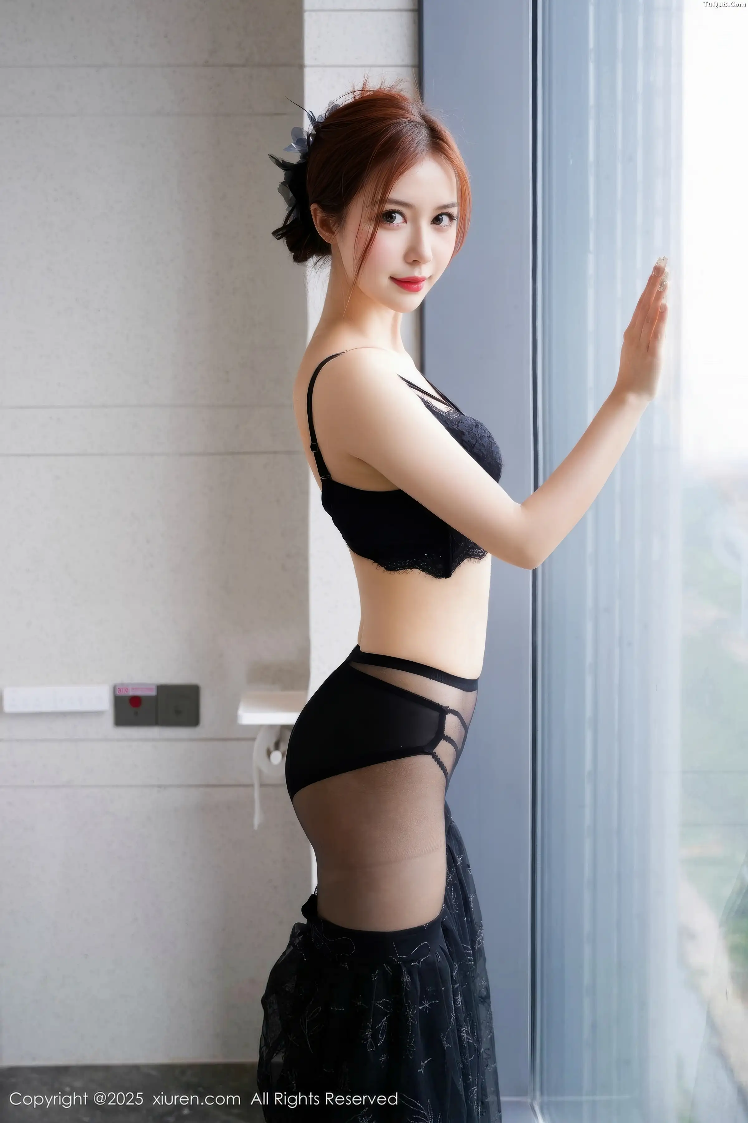   [XiuRen]高清写真图 2025.11.21 No.11016 白芷yy 情趣内衣第42张图片