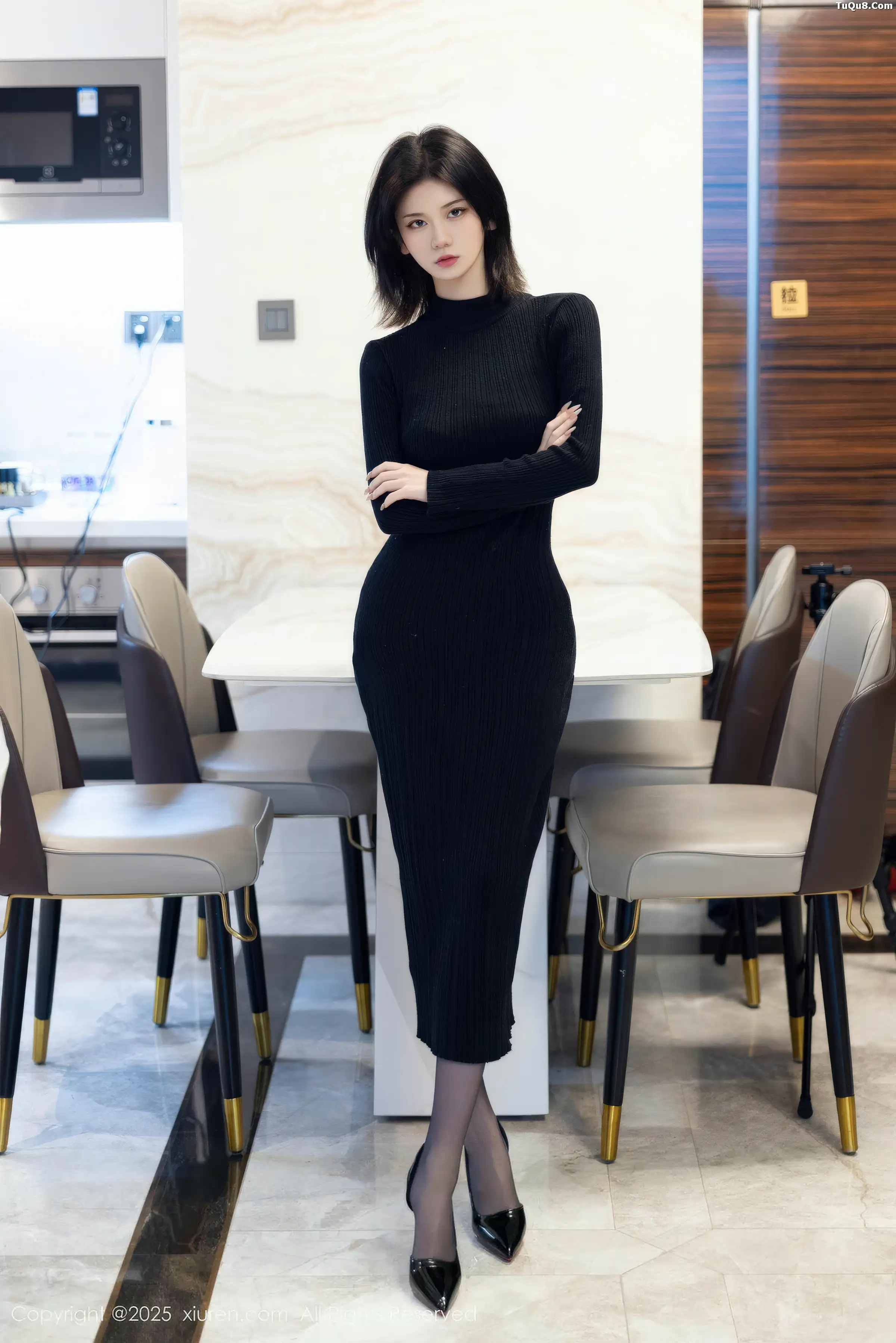   [XiuRen]高清写真图 2025.11.27 No.11036 赵语嫣Baby 魅惑黑丝第1张图片