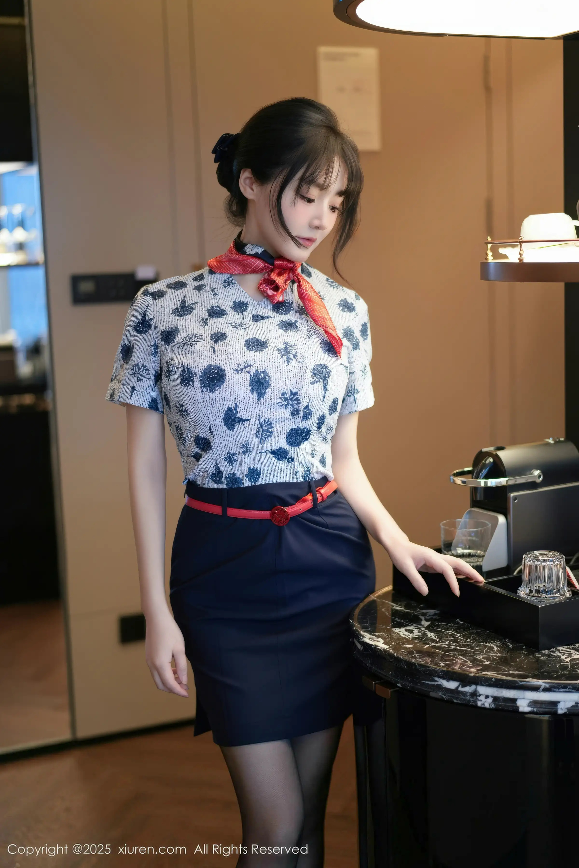   [XiuRen]高清写真图 2025.12.16 No.11115 沈南汐RuRu 空姐制服第6张图片