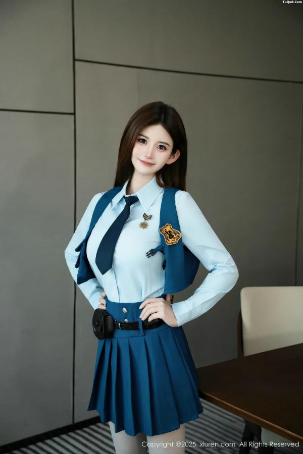   [XiuRen]高清写真图 2025.12.23 No.11141 苏甜橙子 JK制服第1张图片